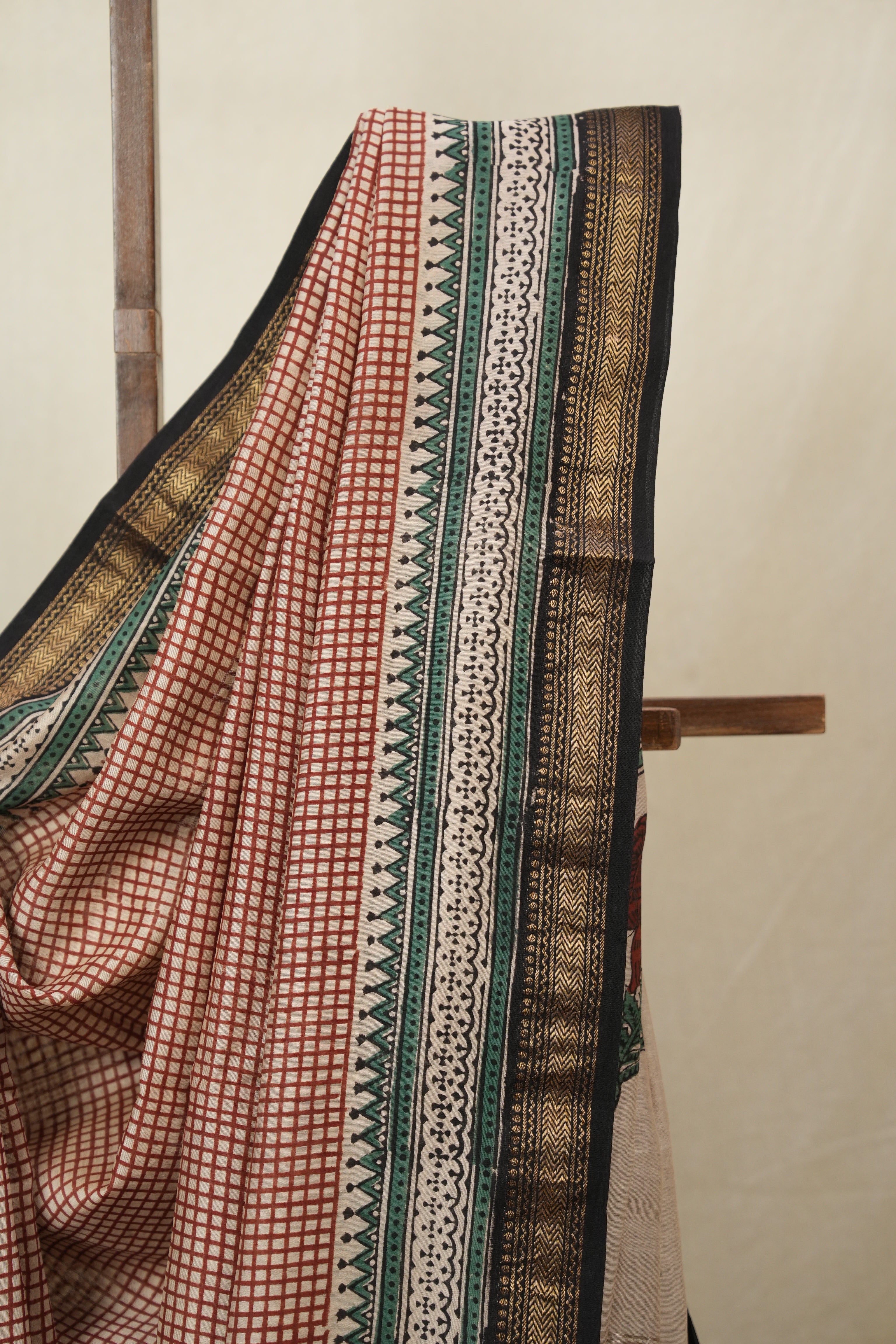 Beige HBP Cotton Silk Saree With Maheshwari Border - SRBCSS1665