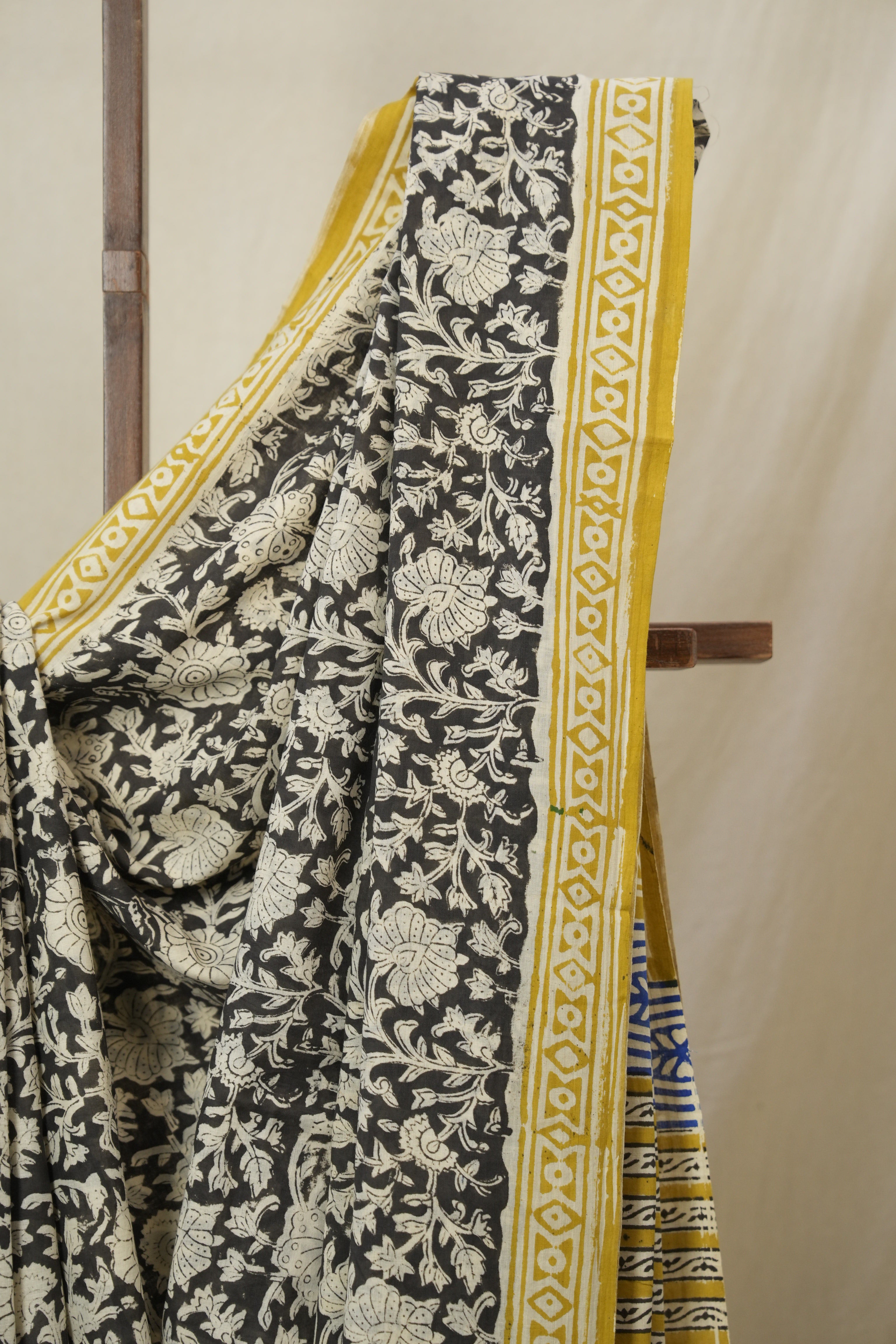 Black HBP Cotton Saree - SRBCS3384