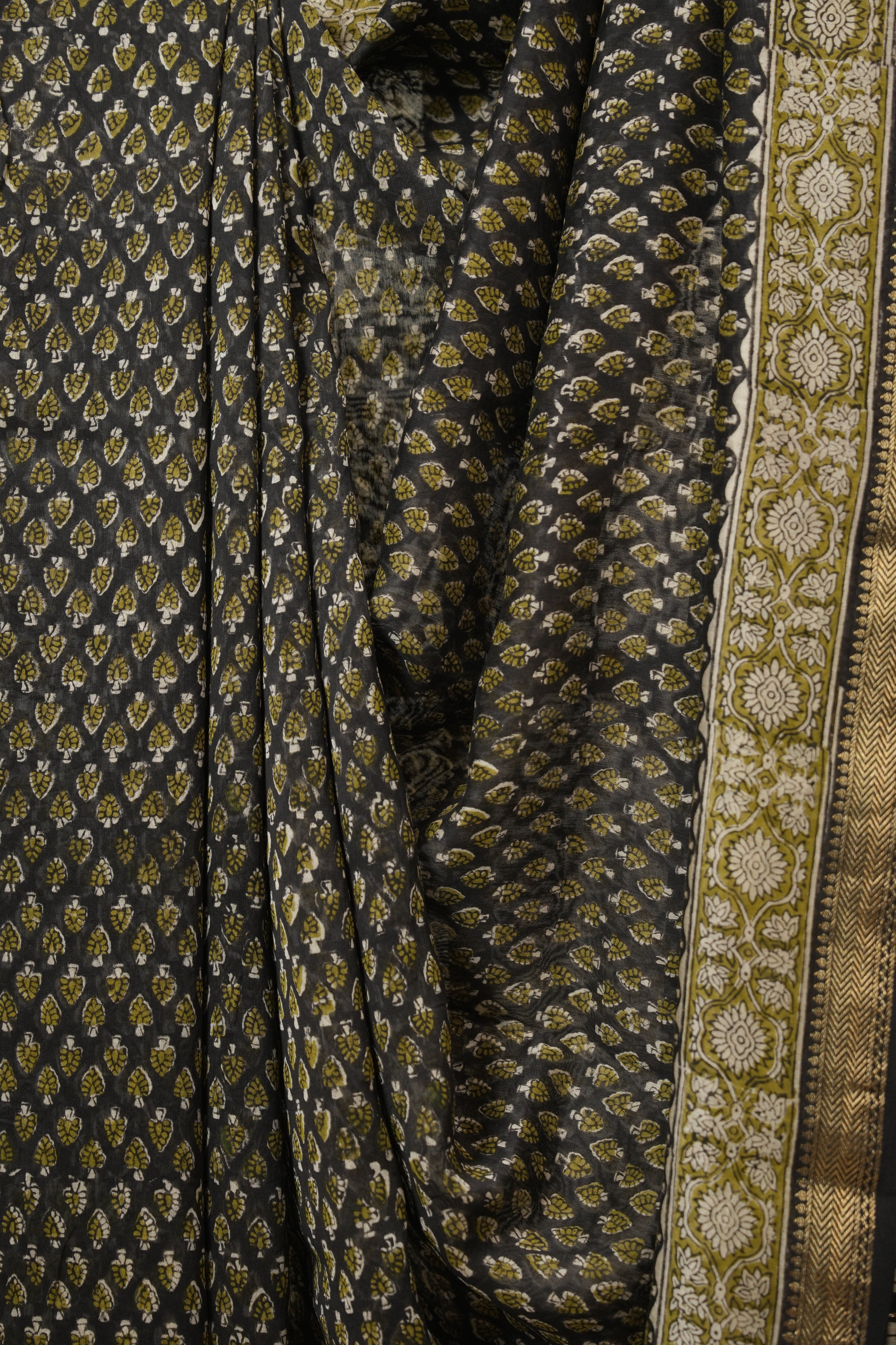 Black HBP Cotton Silk Saree With Maheshwari Border - SRBCSS1664