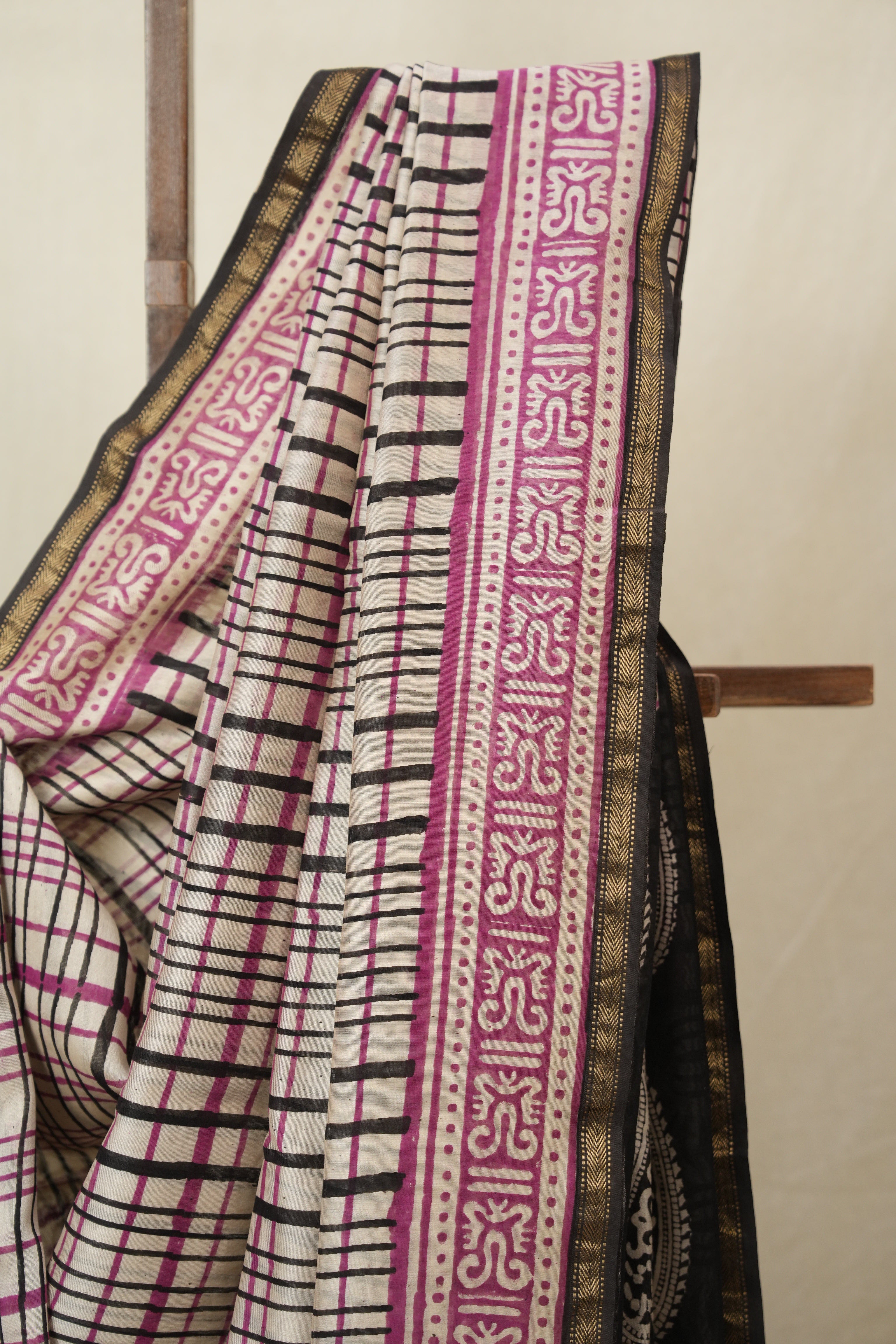 Beige HBP Cotton Silk Saree With Maheshwari Border - SRBCSS1663