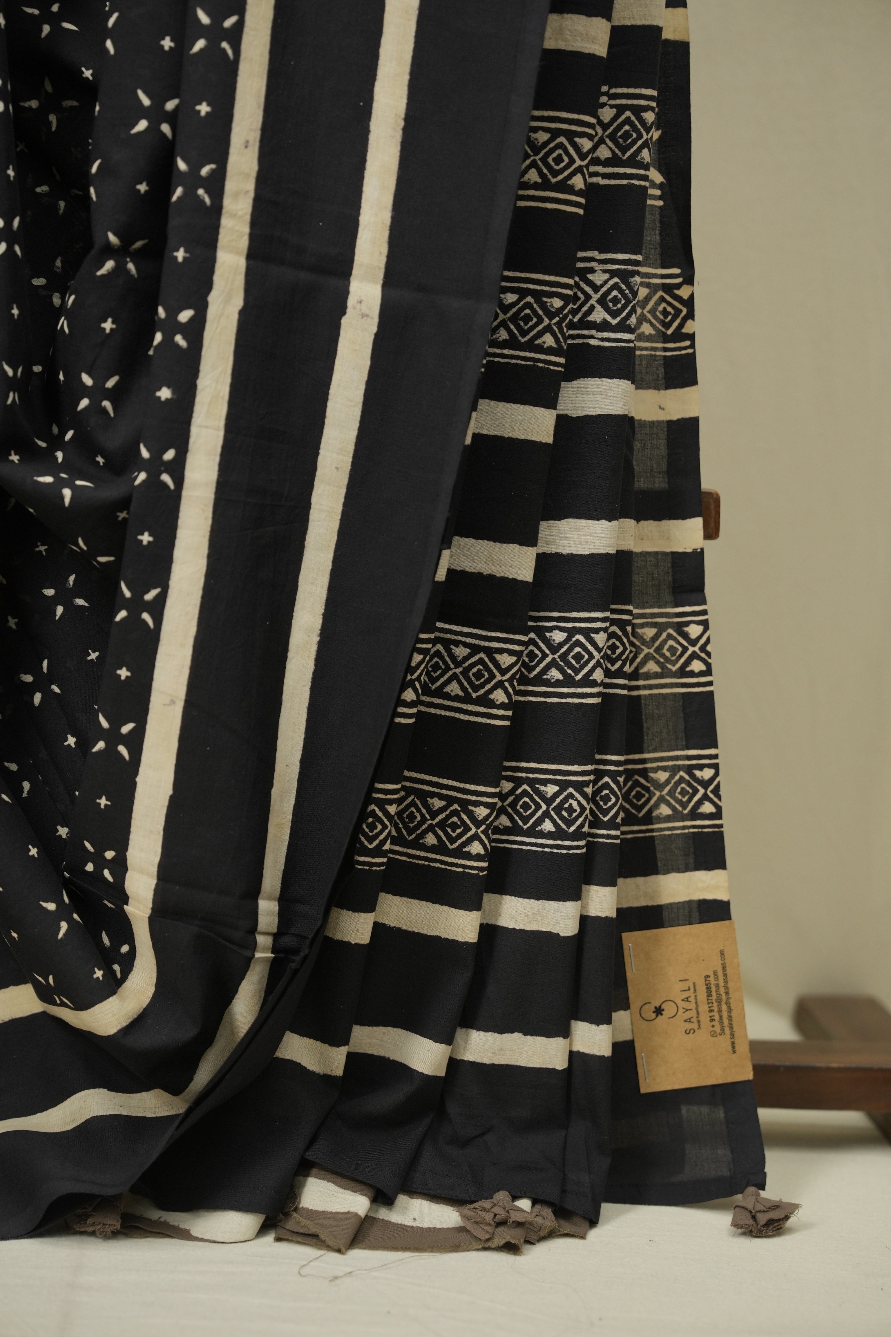 Black HBP Cotton Saree - SRBCS3473