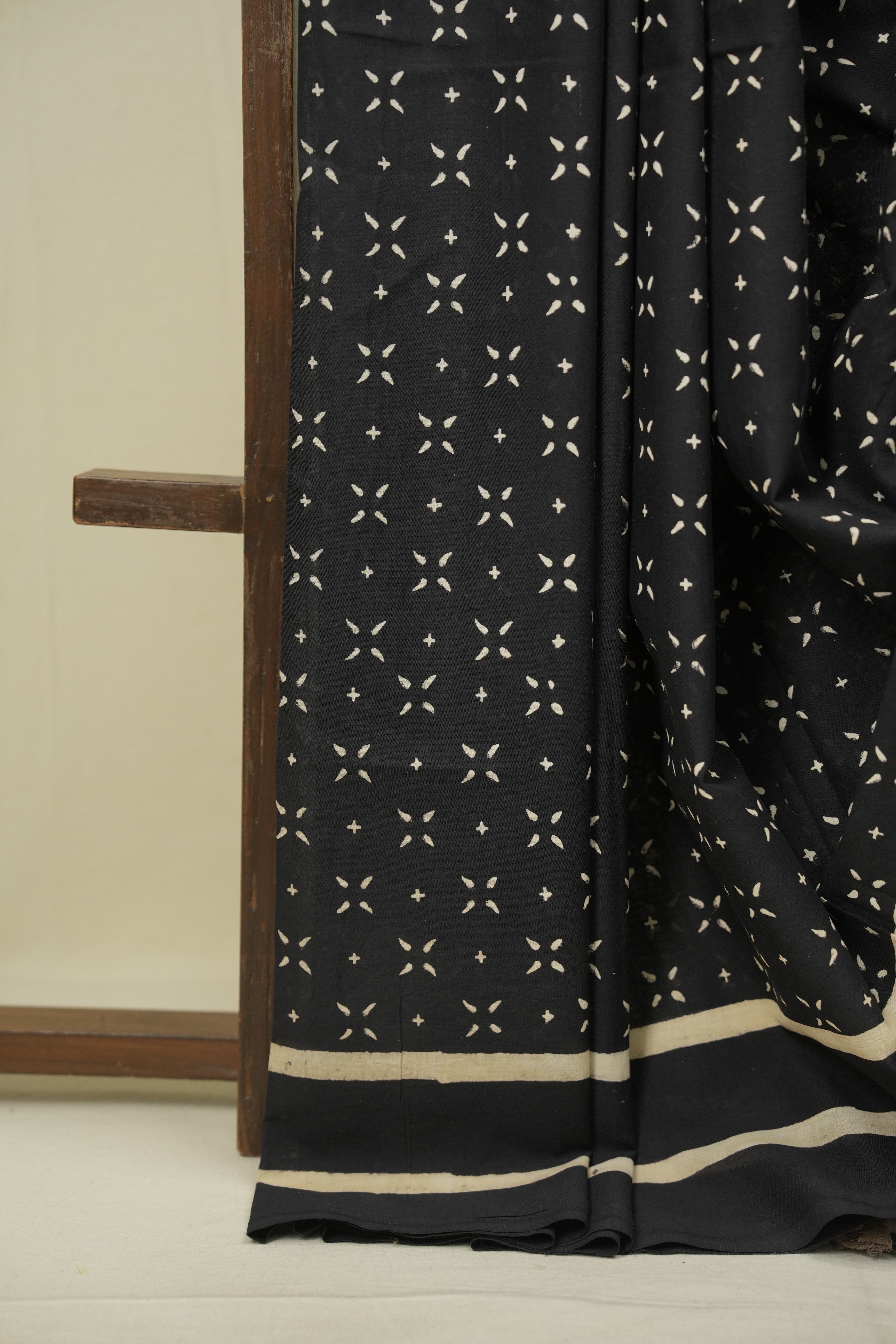 Black HBP Cotton Saree - SRBCS3473