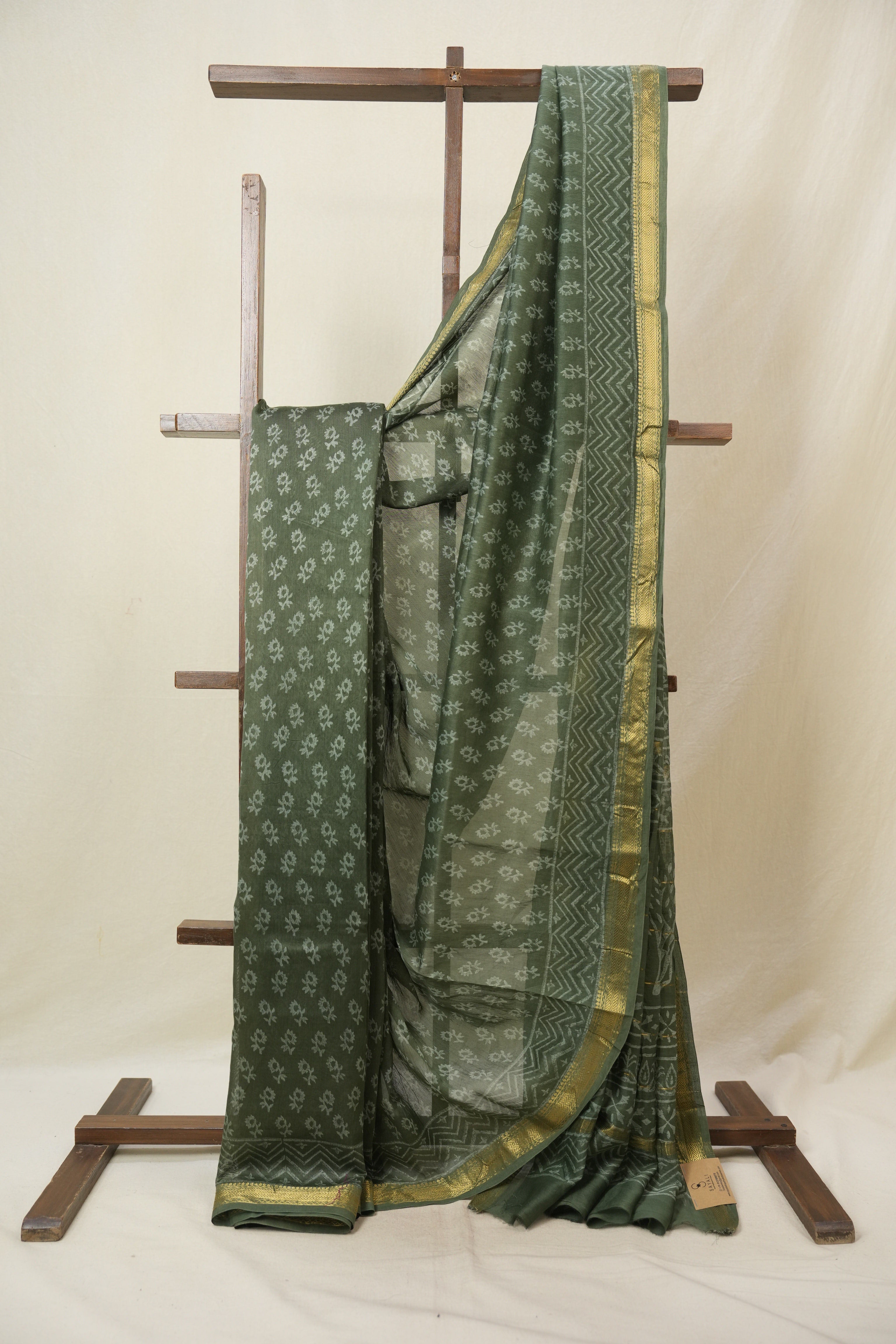 Olive Green HBP Cotton Silk Saree With Maheshwari Border - SROGCSS1632