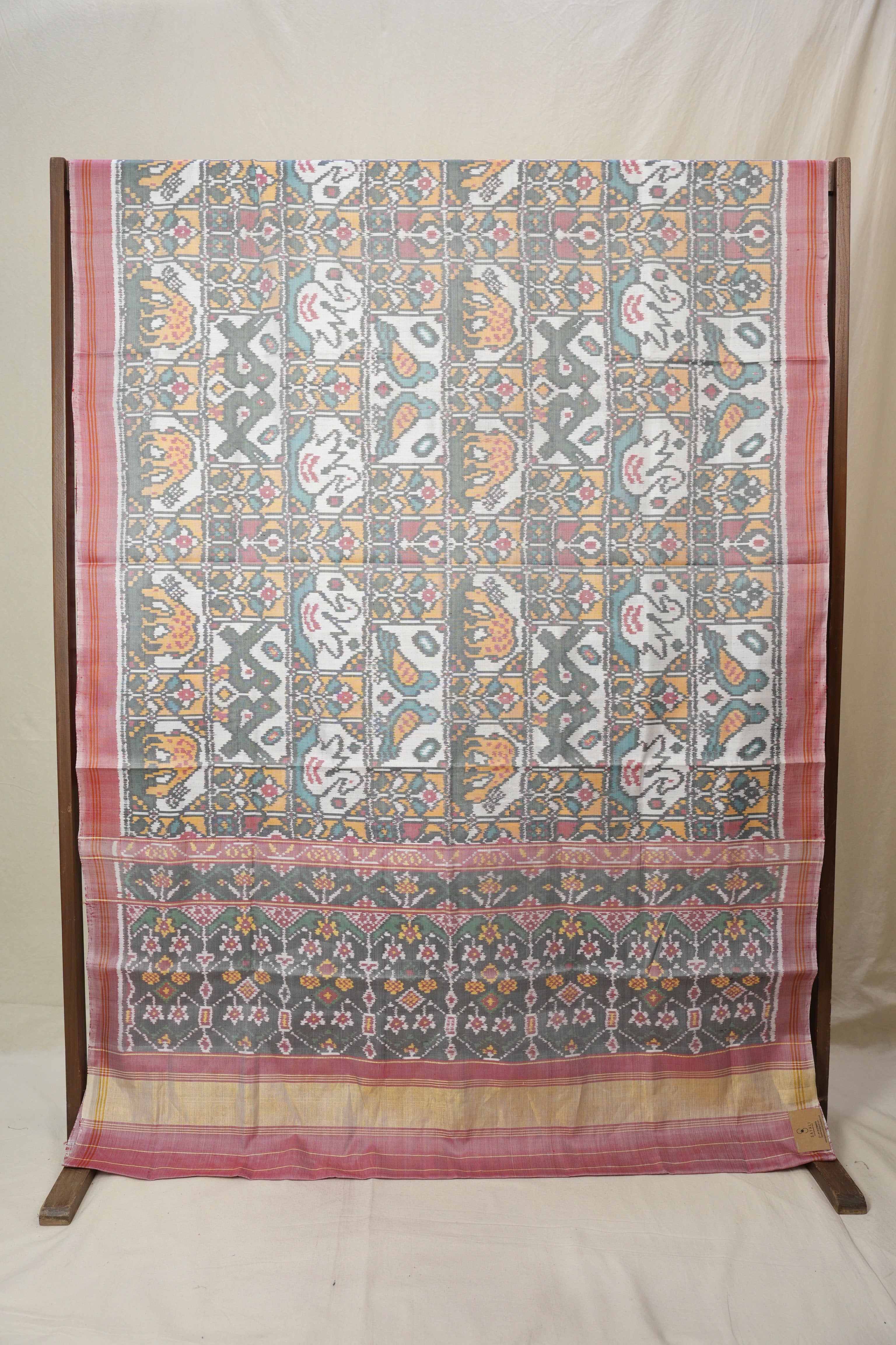 White Rajkot Patola Silk Saree - SRWRPSS583