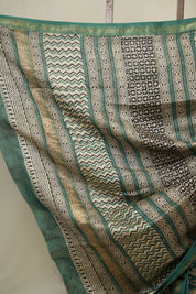 Green HBP Cotton Silk Saree With Maheshwari Border - SRGCSS1635
