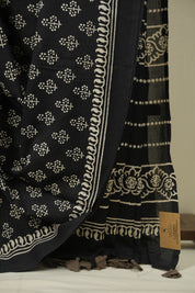 Black HBP Cotton Saree - SRBCS3482