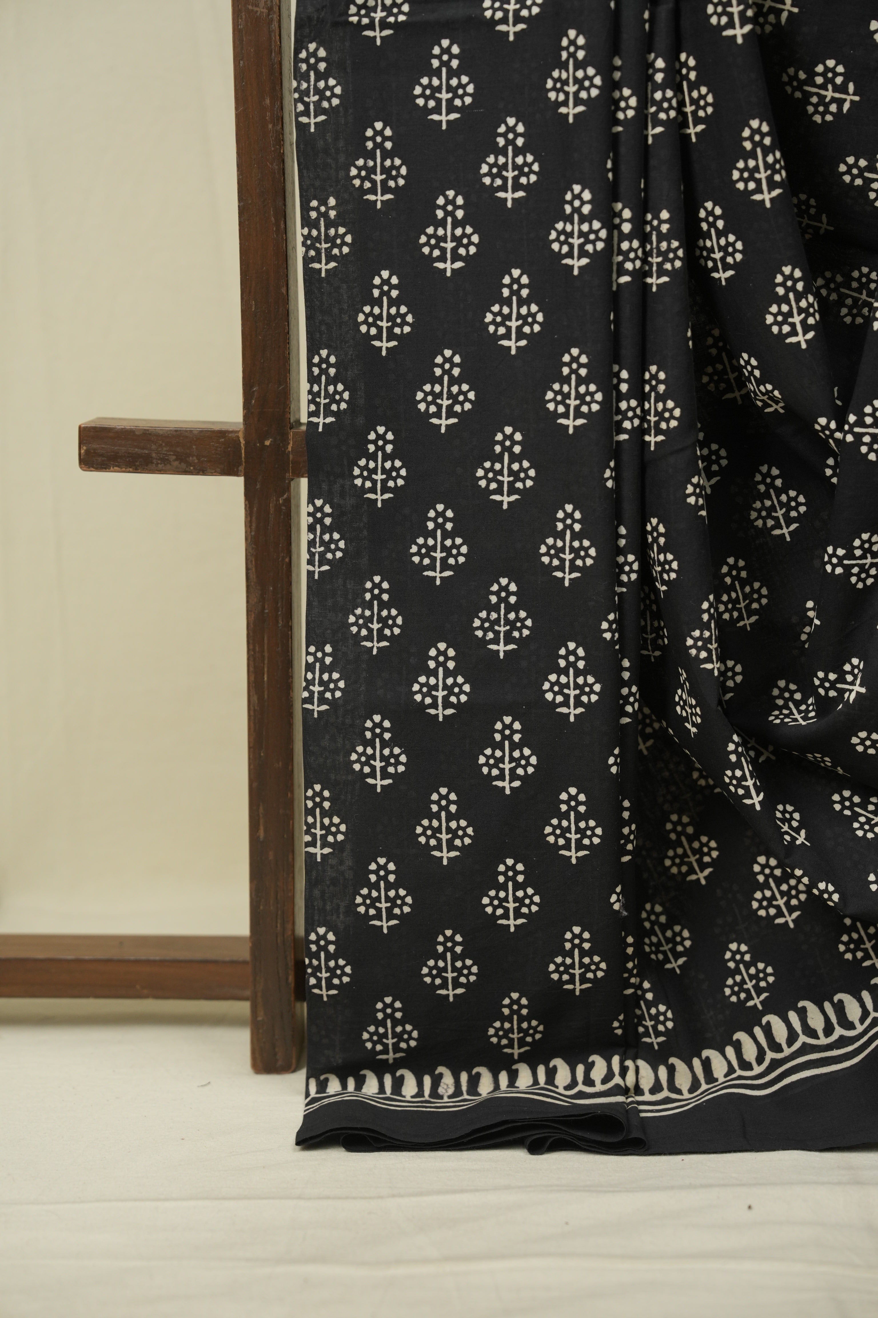 Black HBP Cotton Saree - SRBCS3482