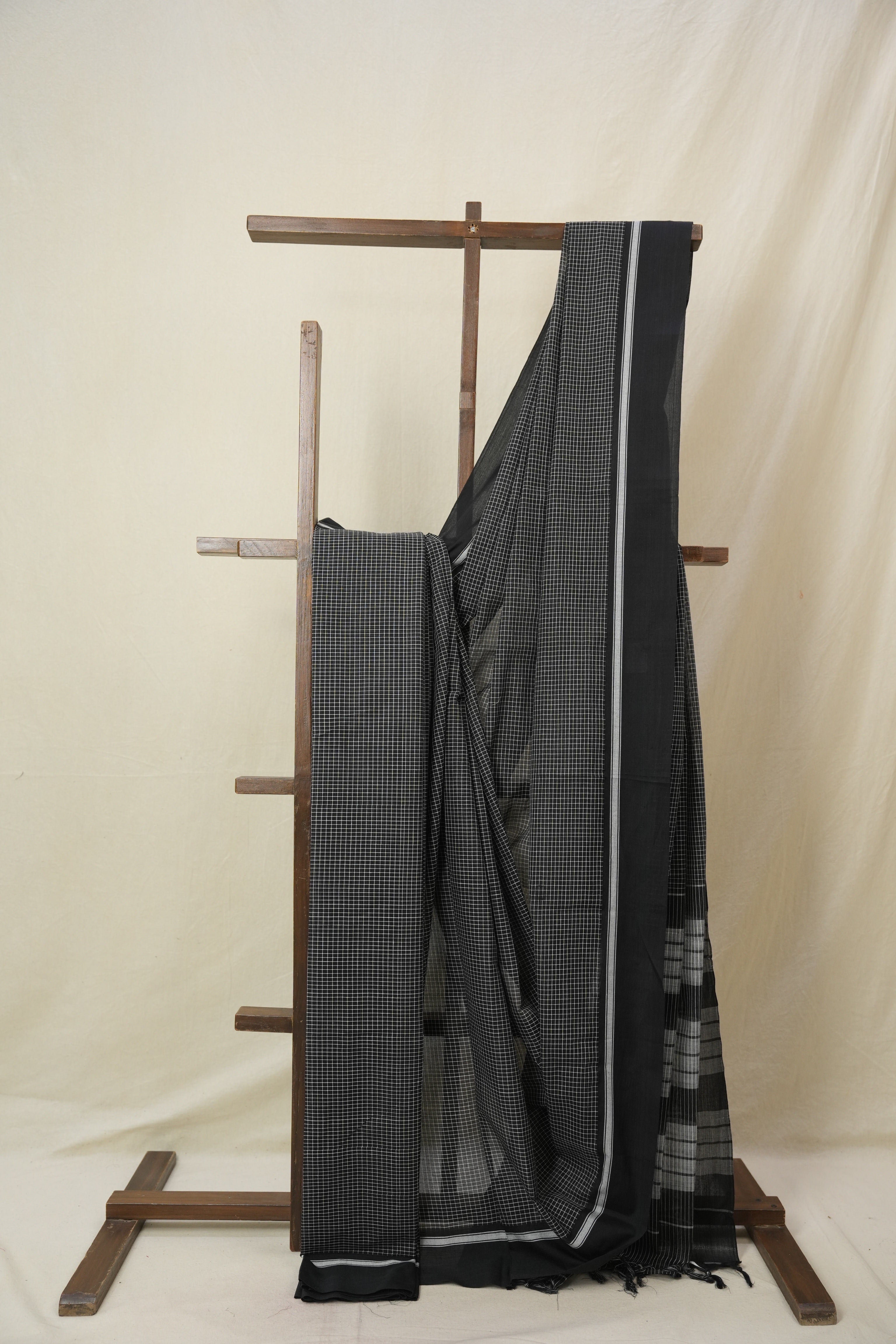 Black Big Checks Cotton Patteda Anchu Saree - SRBPAS329