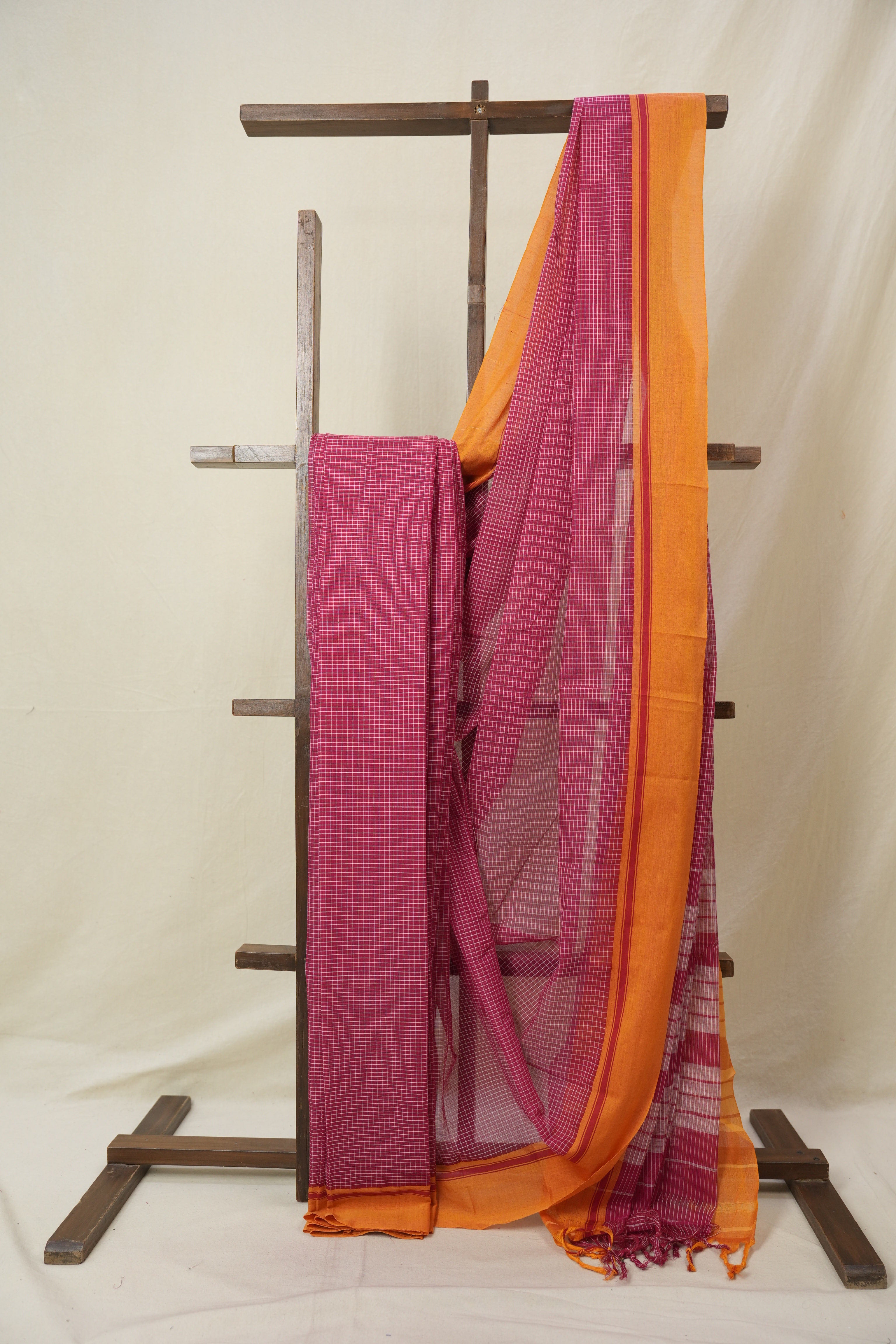 Red Big Checks Cotton Patteda Anchu Saree - SRRPAS331