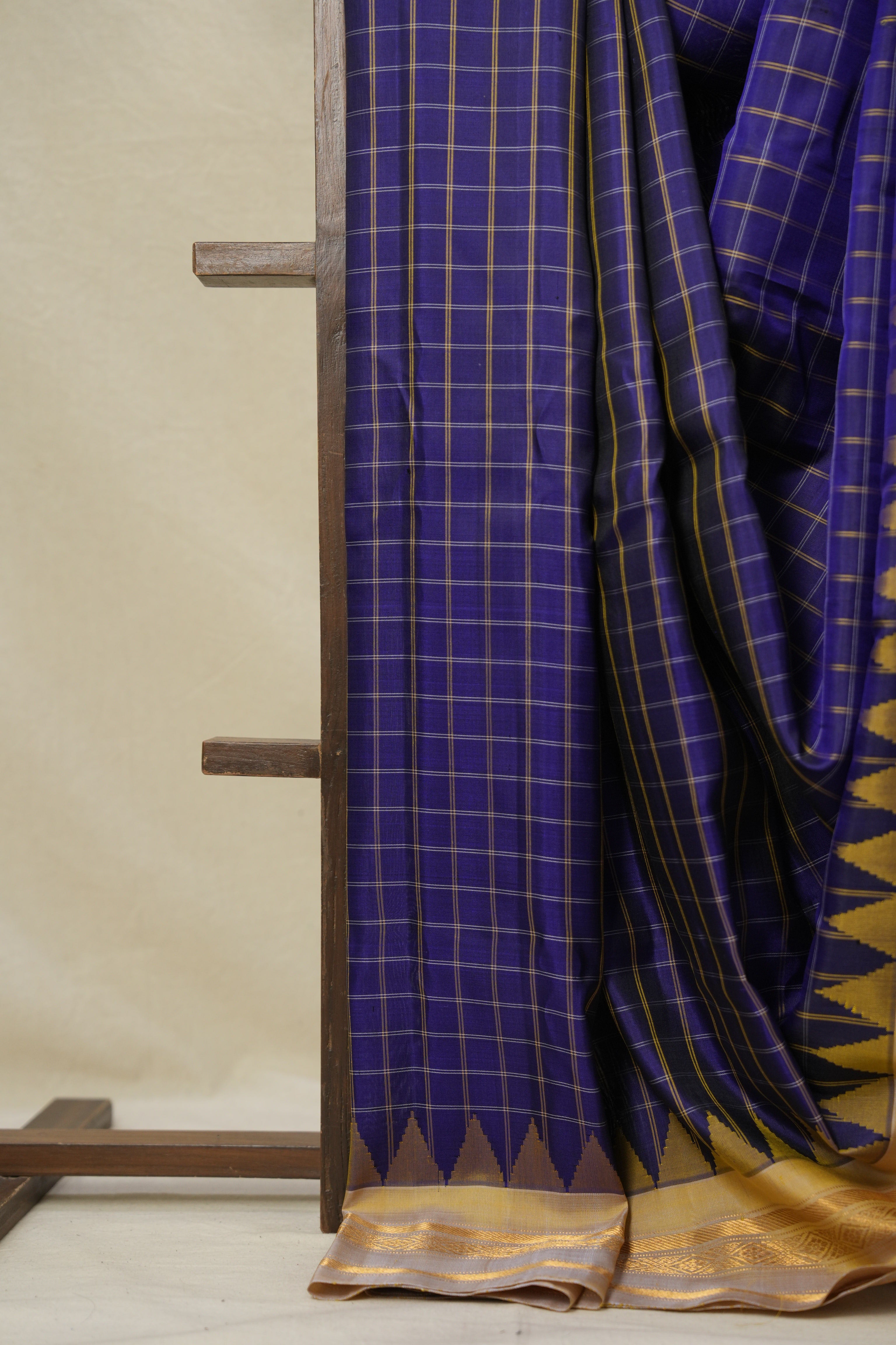 Royal Blue Gold Gadwal Silk Saree - SRRBGGSS620