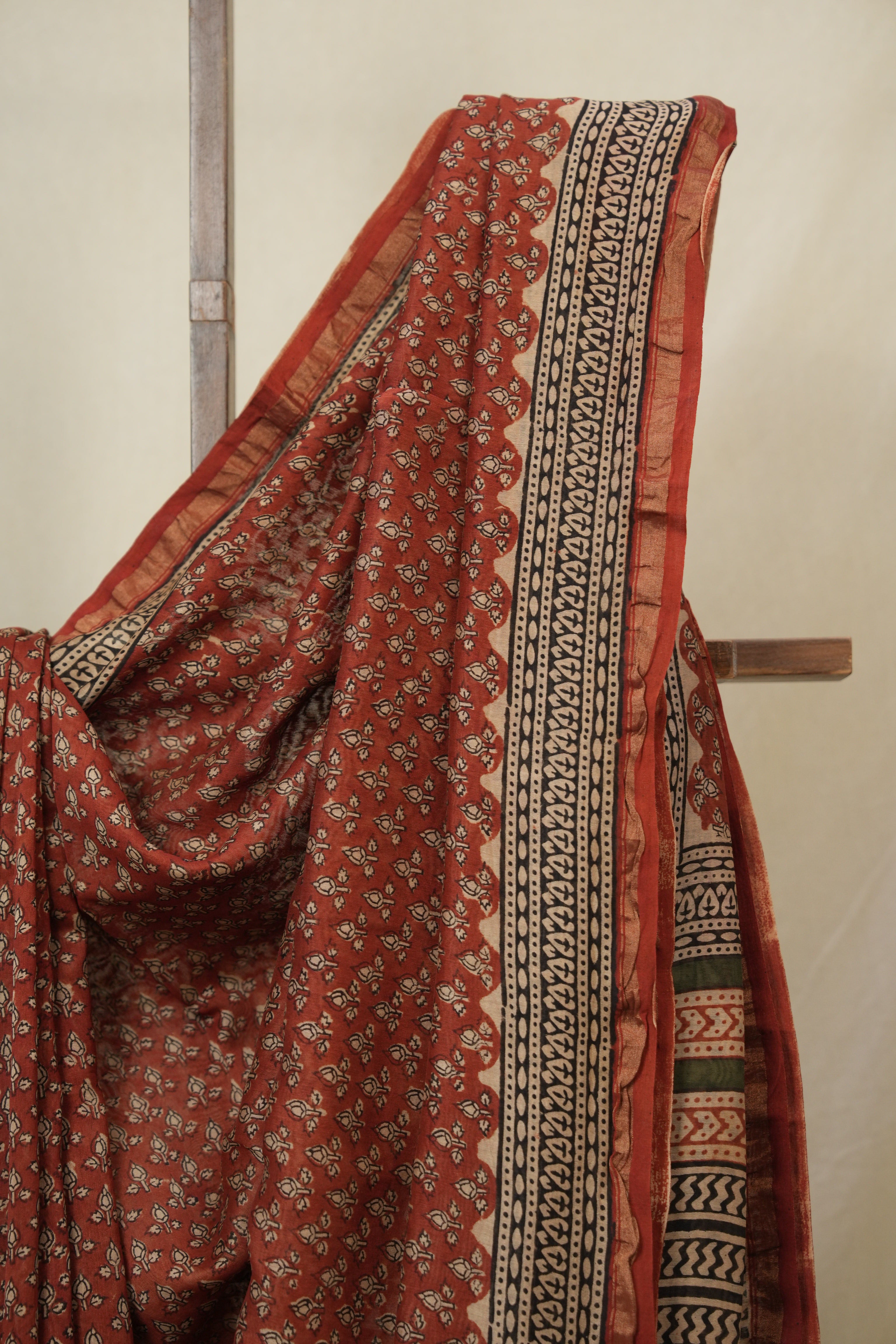 Maroon HBP Cotton Silk Saree With Chanderi Border - SRMCSS1618