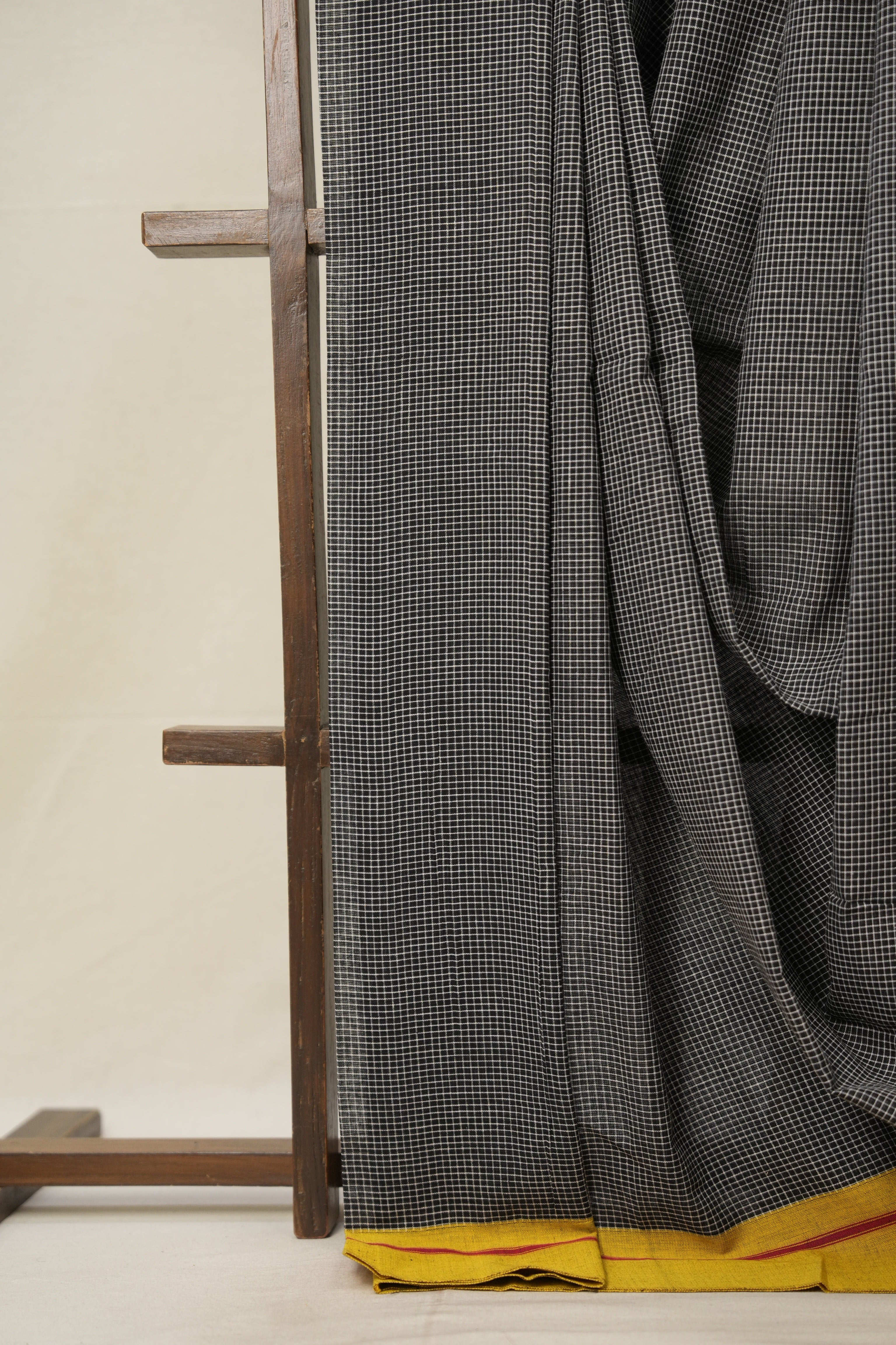 Black Checks Cotton Patteda Anchu Saree - SRBCCPAS295