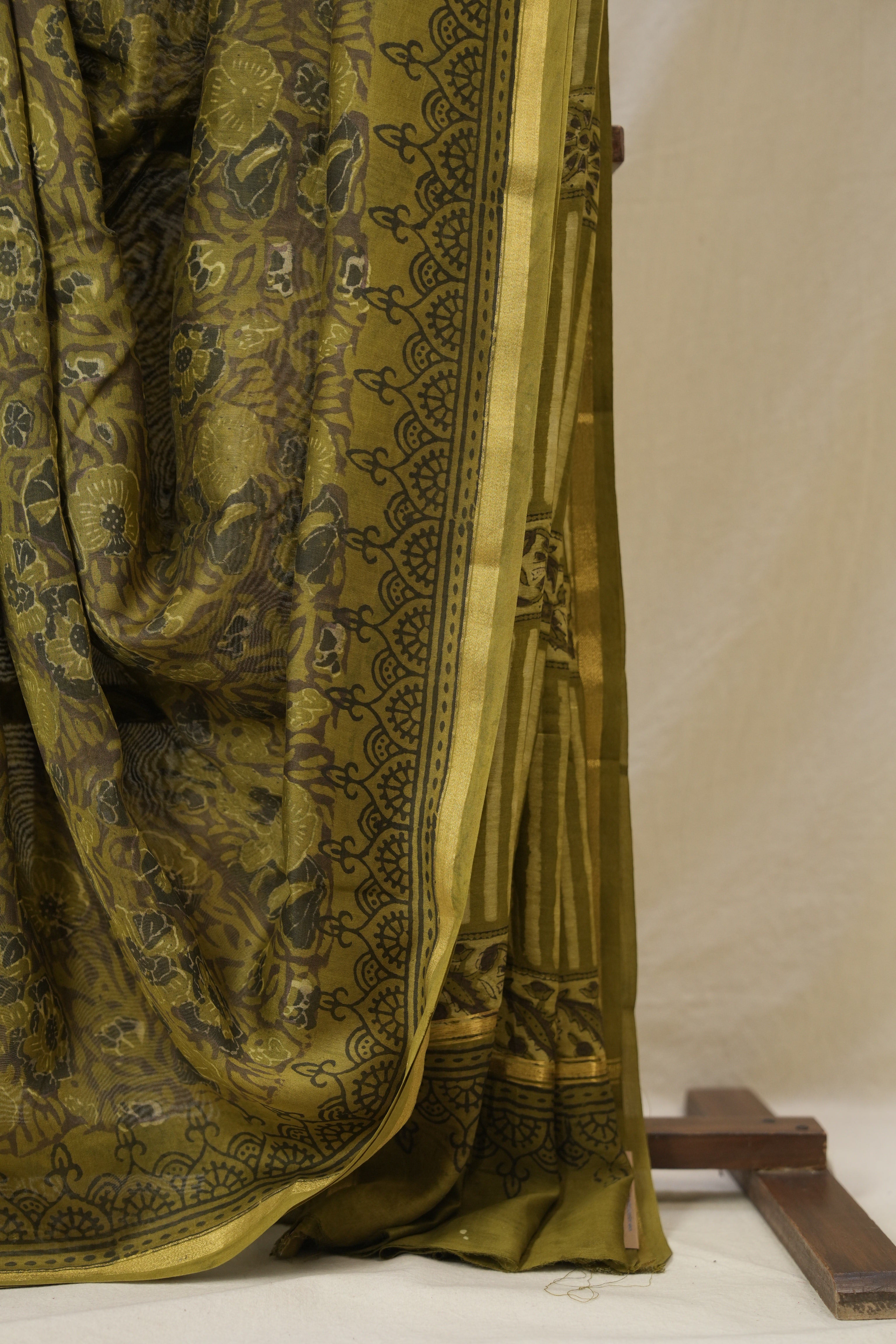 Mehendi Green HBP Cotton Silk Saree With Chanderi Border - SRMGBCSS1593