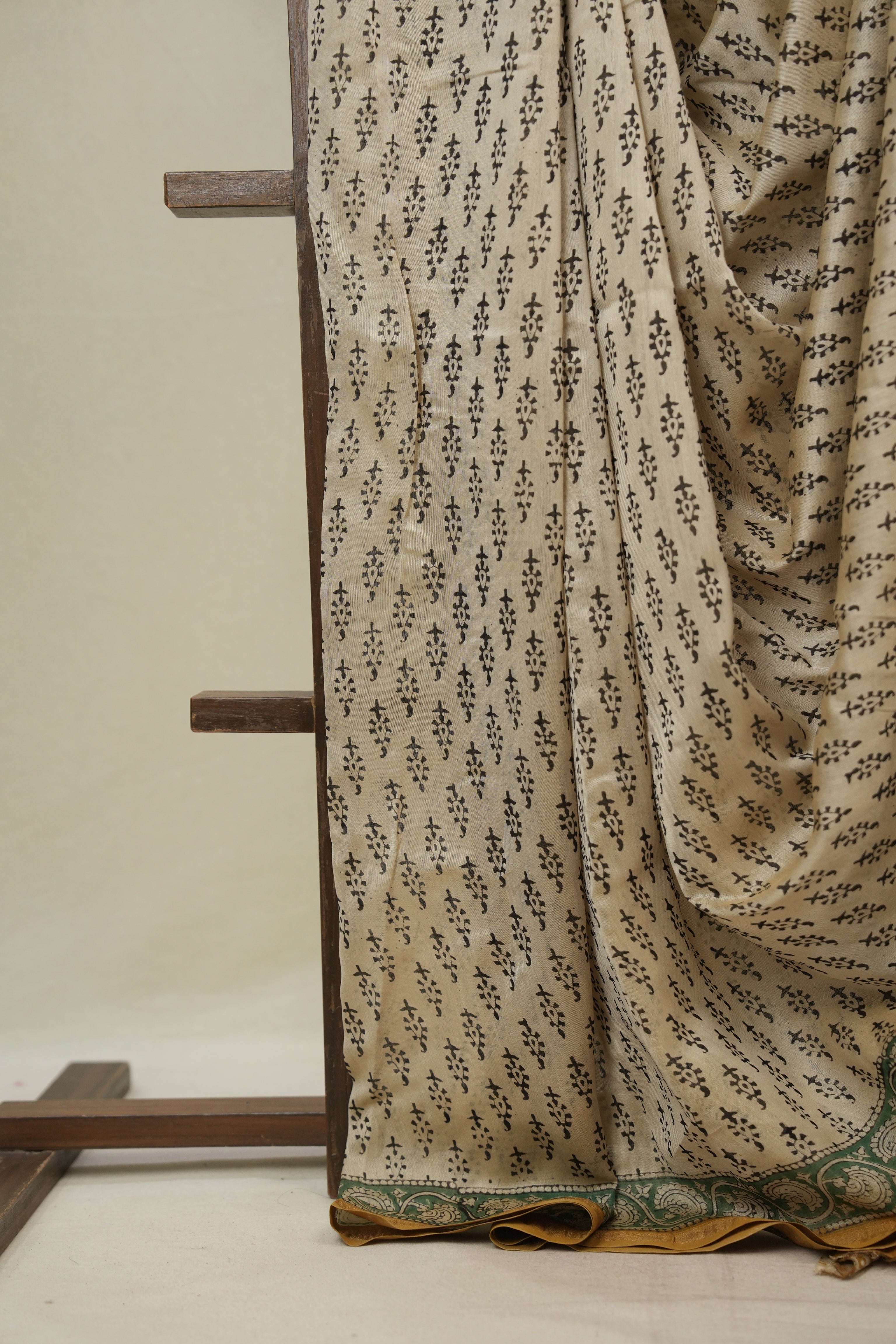 Beige HBP Cotton Silk Saree With Chanderi Border - SRBCSS1656