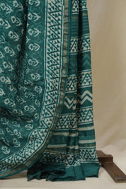 Green HBP Cotton Silk Saree With Chanderi Border - SRGCSS1655