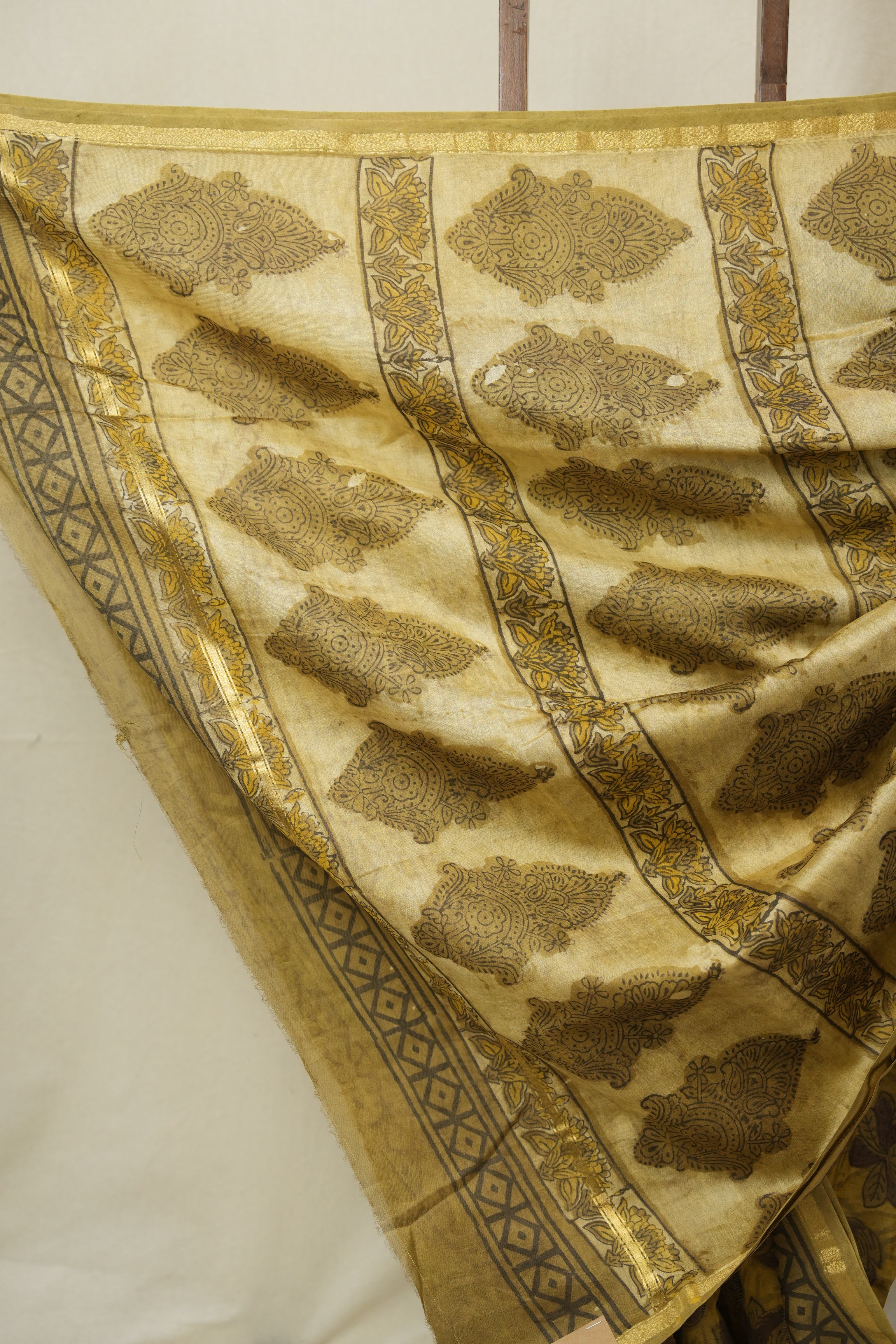 Olive Green HBP Cotton Silk Saree With Chanderi Border - SROGCSS1596