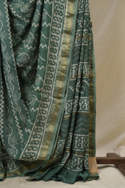 Green HBP Cotton Silk Saree With Maheshwari Border - SRGCSS1645