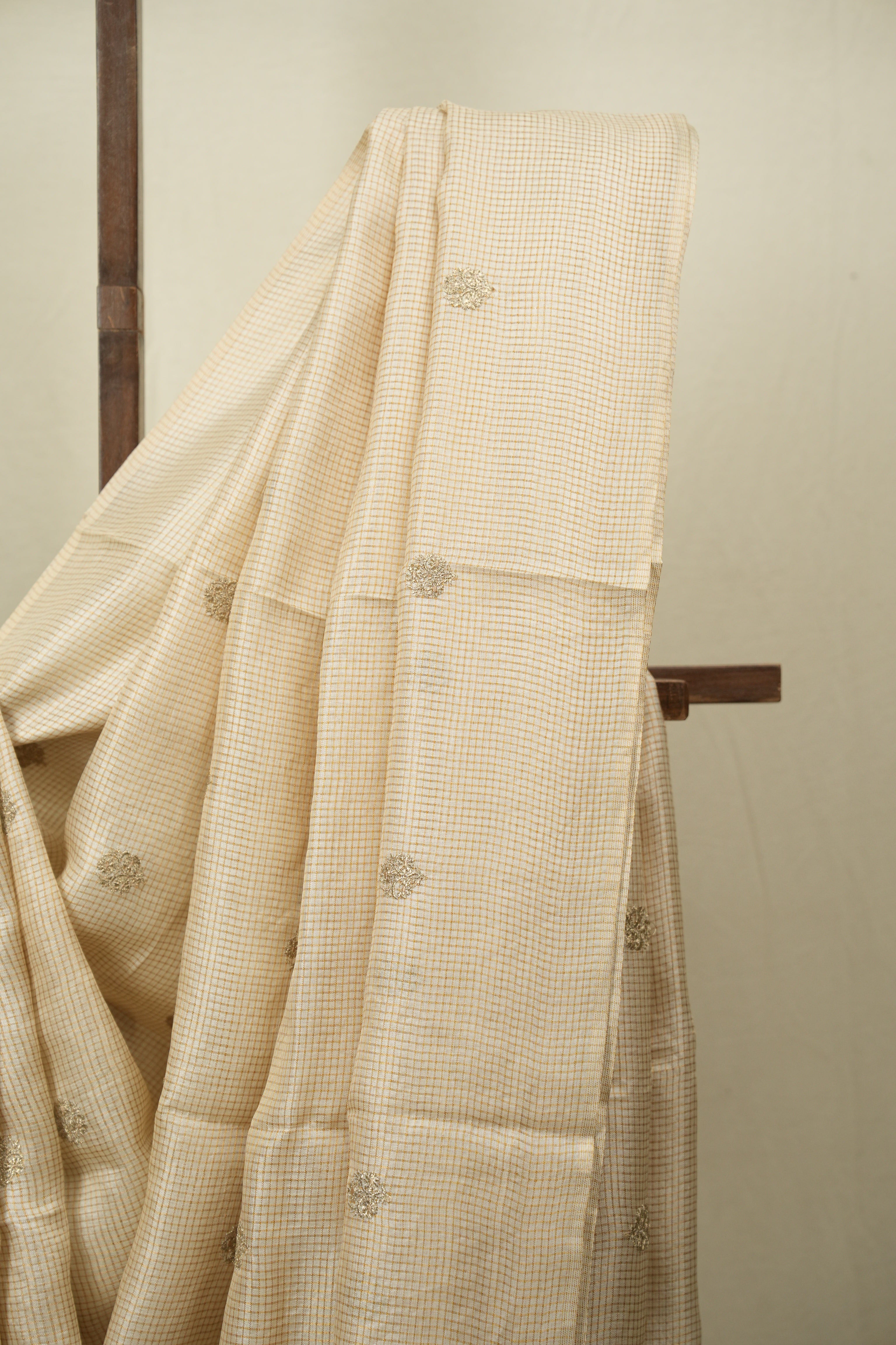 Cream Machine Embroidered Tussar Silk Saree - SRCMETSS1554