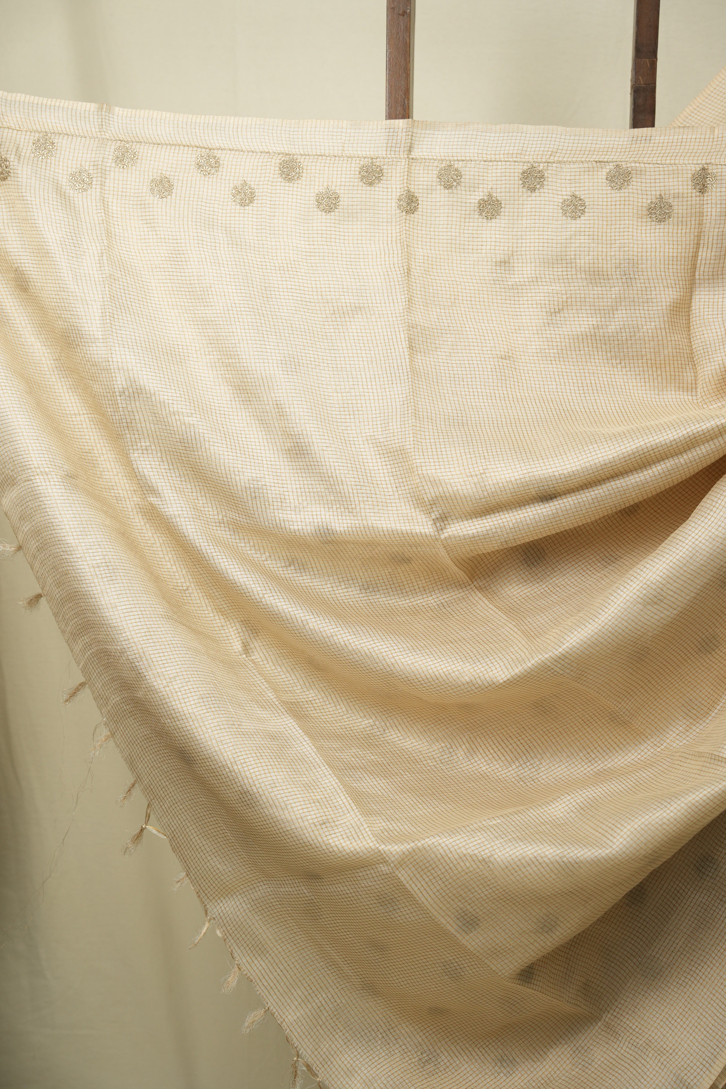 Cream Machine Embroidered Tussar Silk Saree - SRCMETSS1554