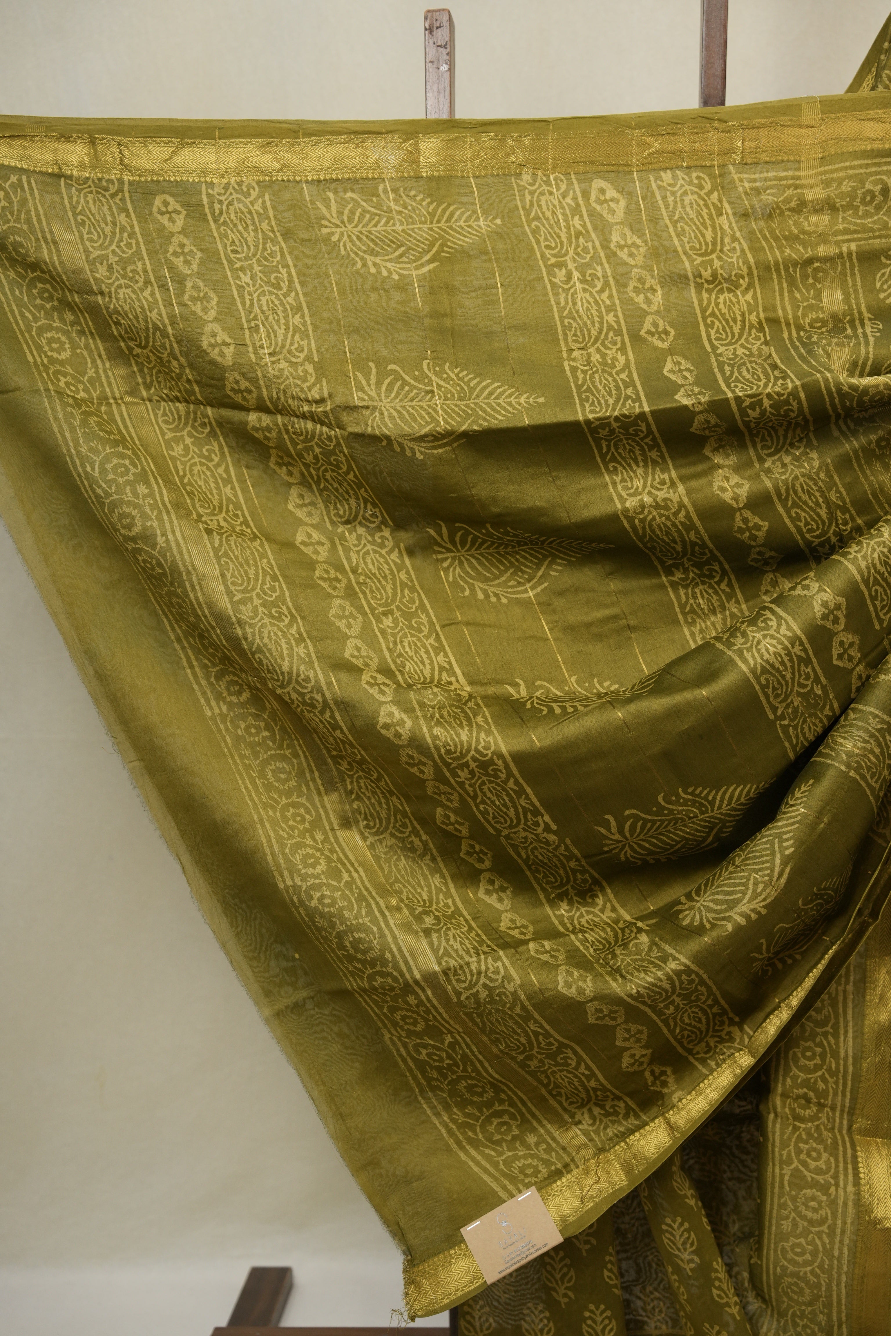 Green HBP Cotton Silk Saree With Maheshwari Border - SRGCSS1643