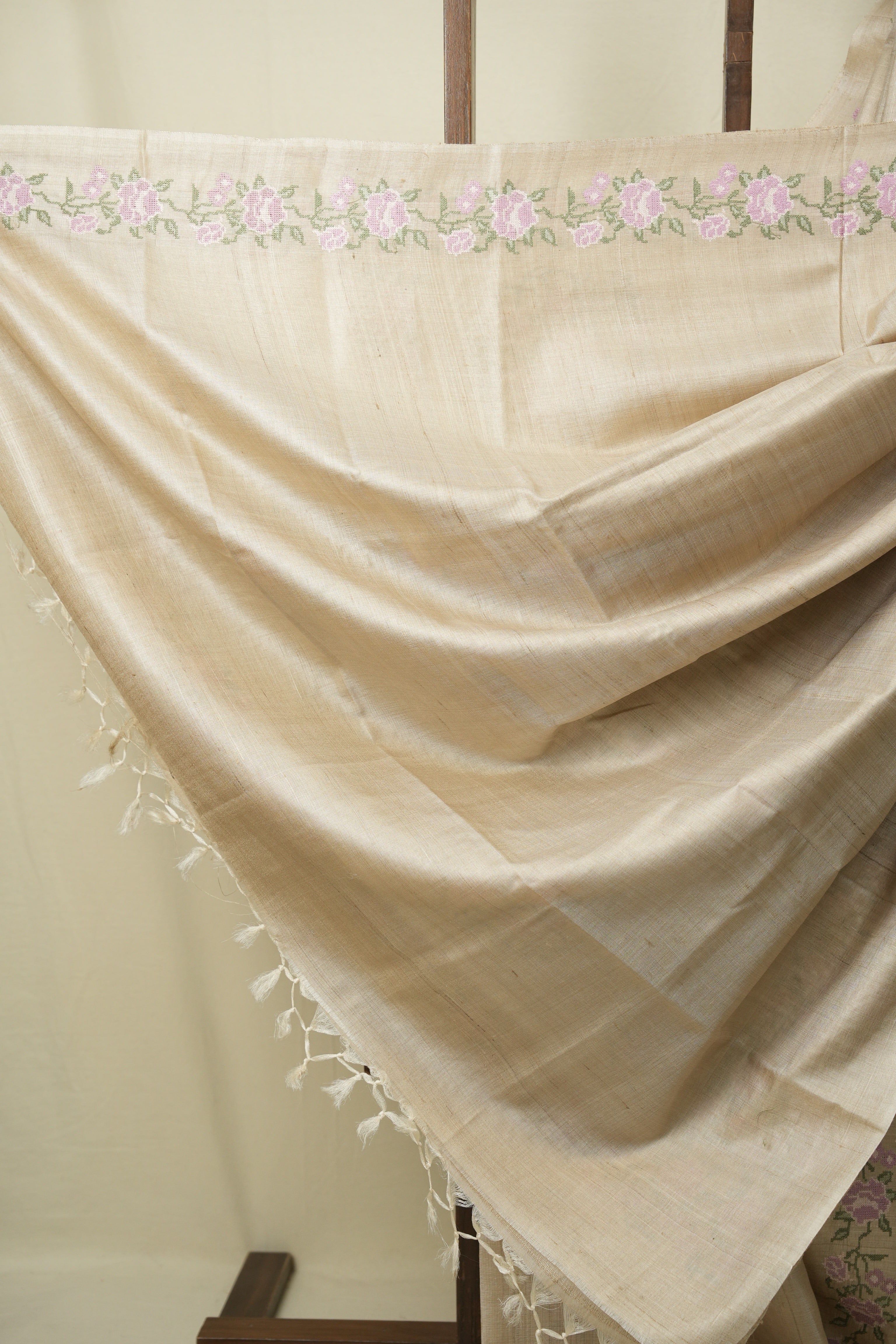 White Machine Embroidered Tussar Silk Saree - SRWMETSS1562