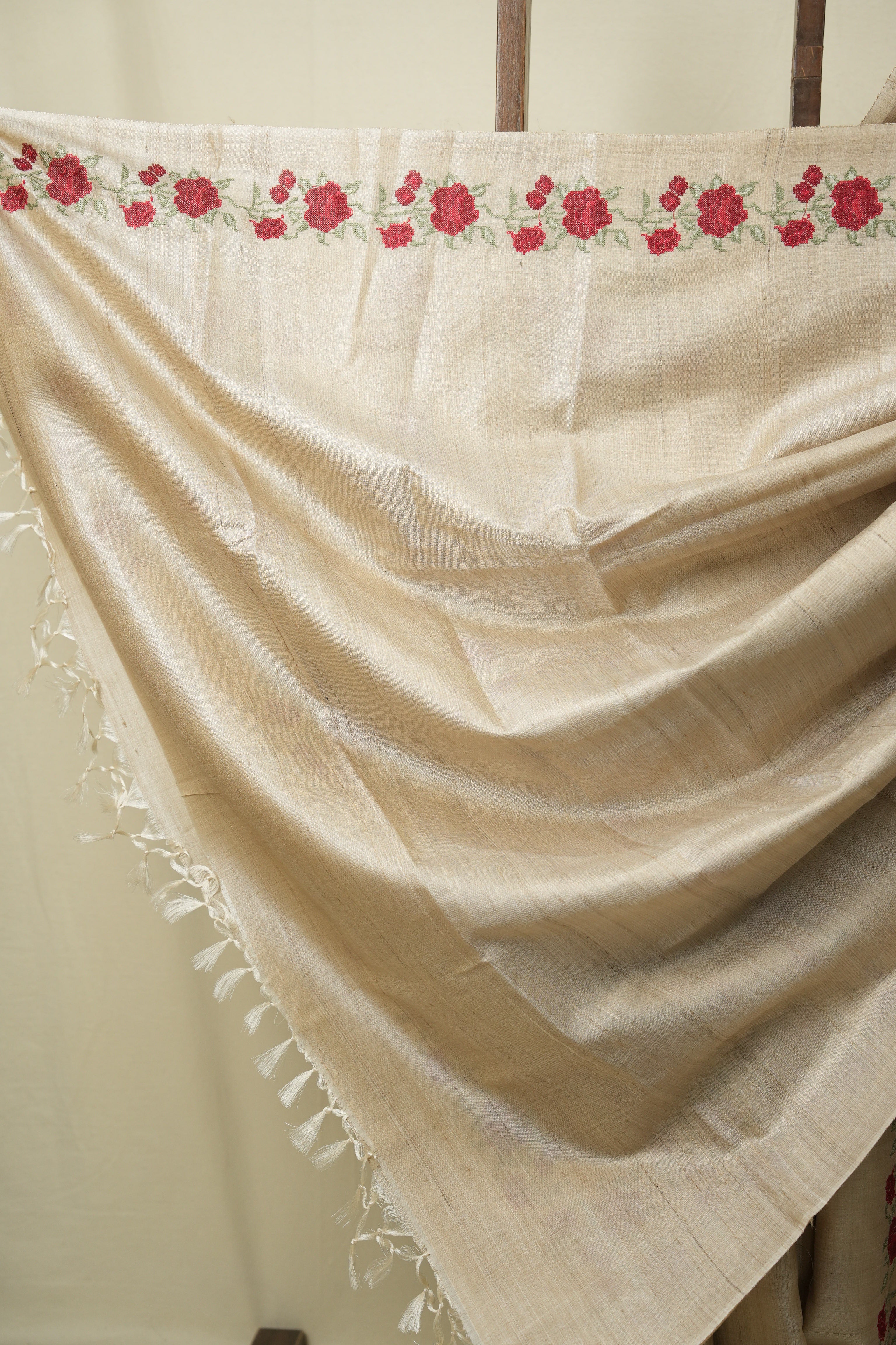 Cream Machine Embroidered Tussar Silk Saree - SRCMETSS1567