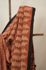 Reddish Cream HBP Georgette Vanaspati Saree - SRRCHGS31