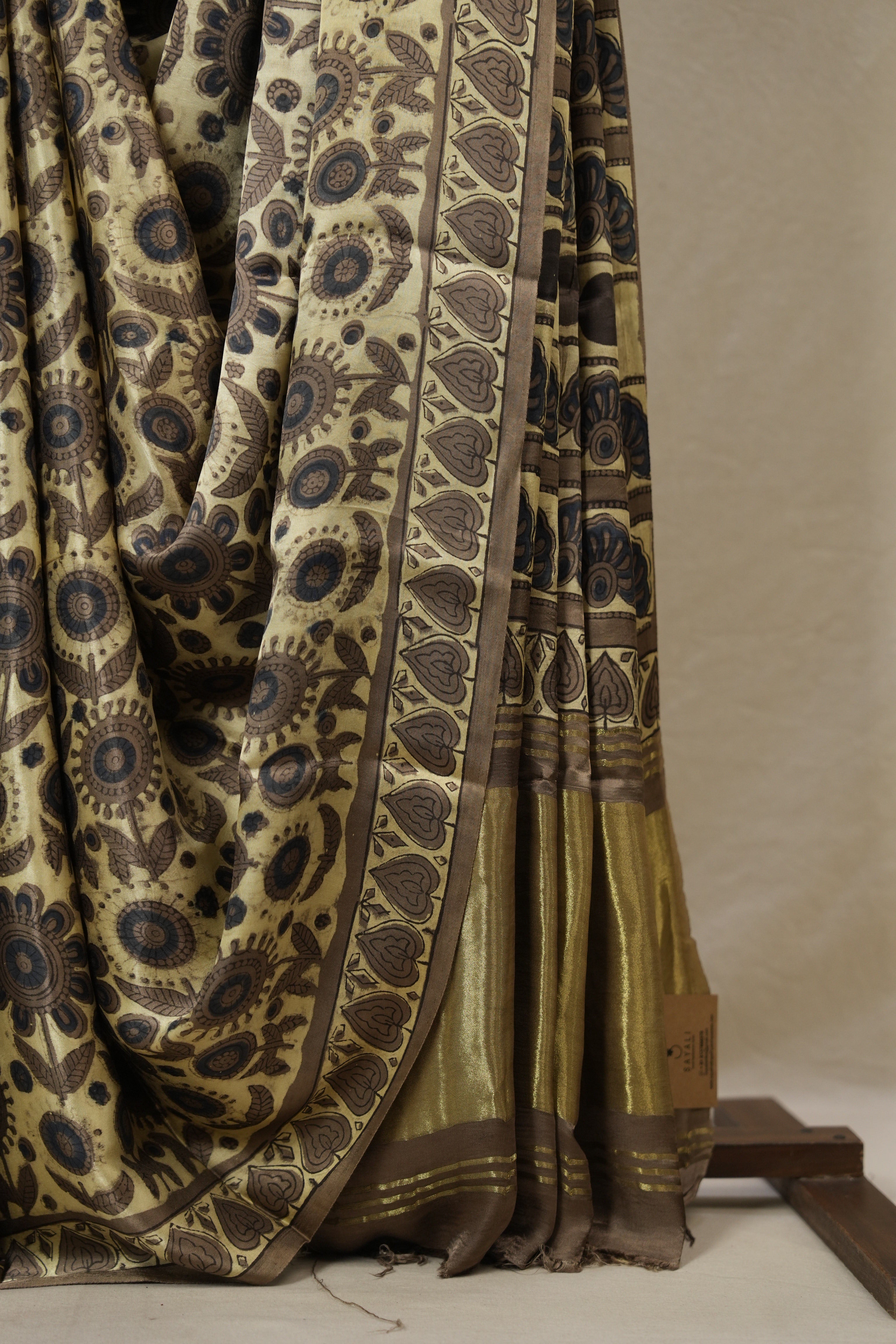 Cream HBP Modal Silk Saree - SRCMSS529
