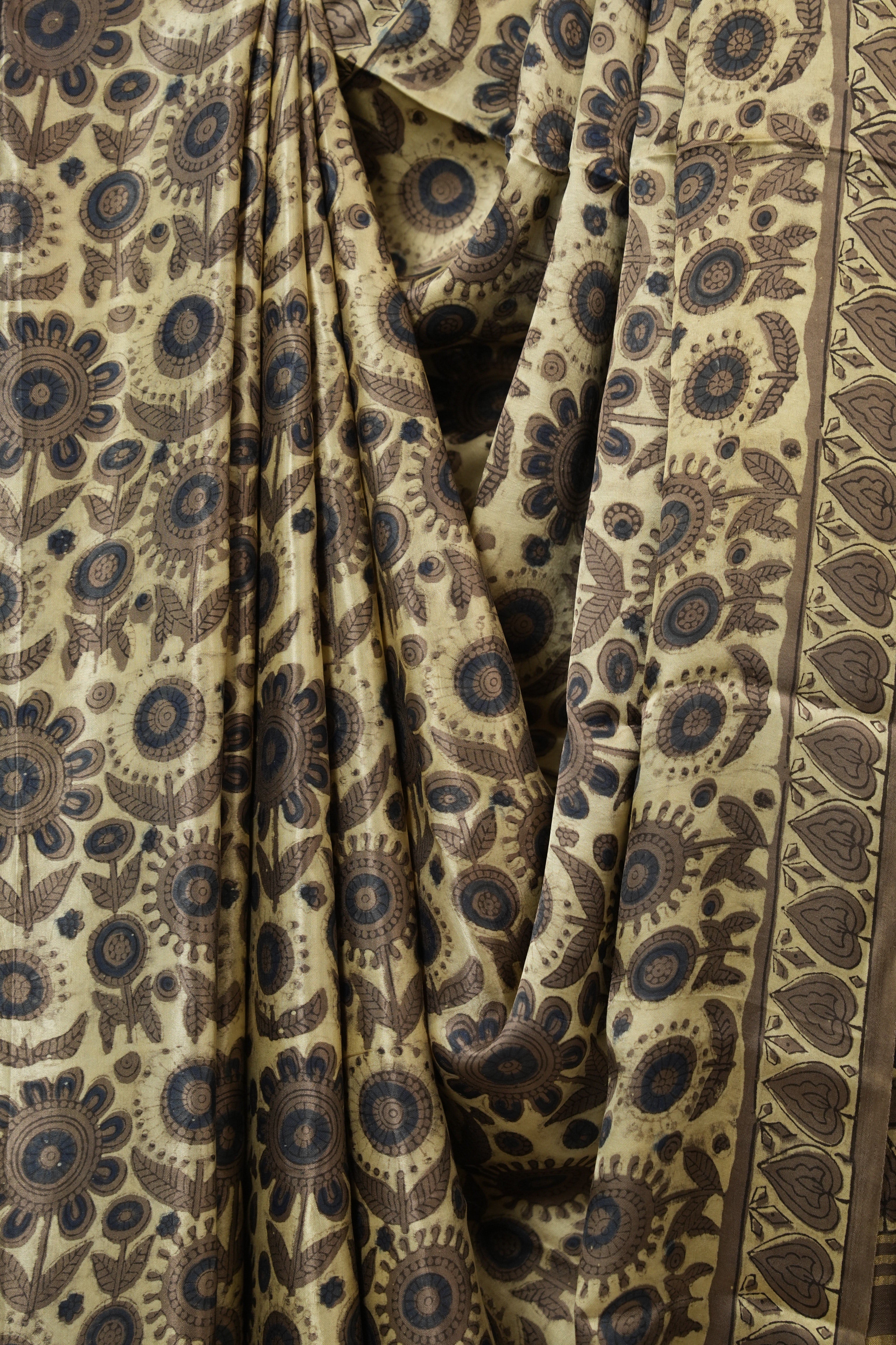 Cream HBP Modal Silk Saree - SRCMSS529