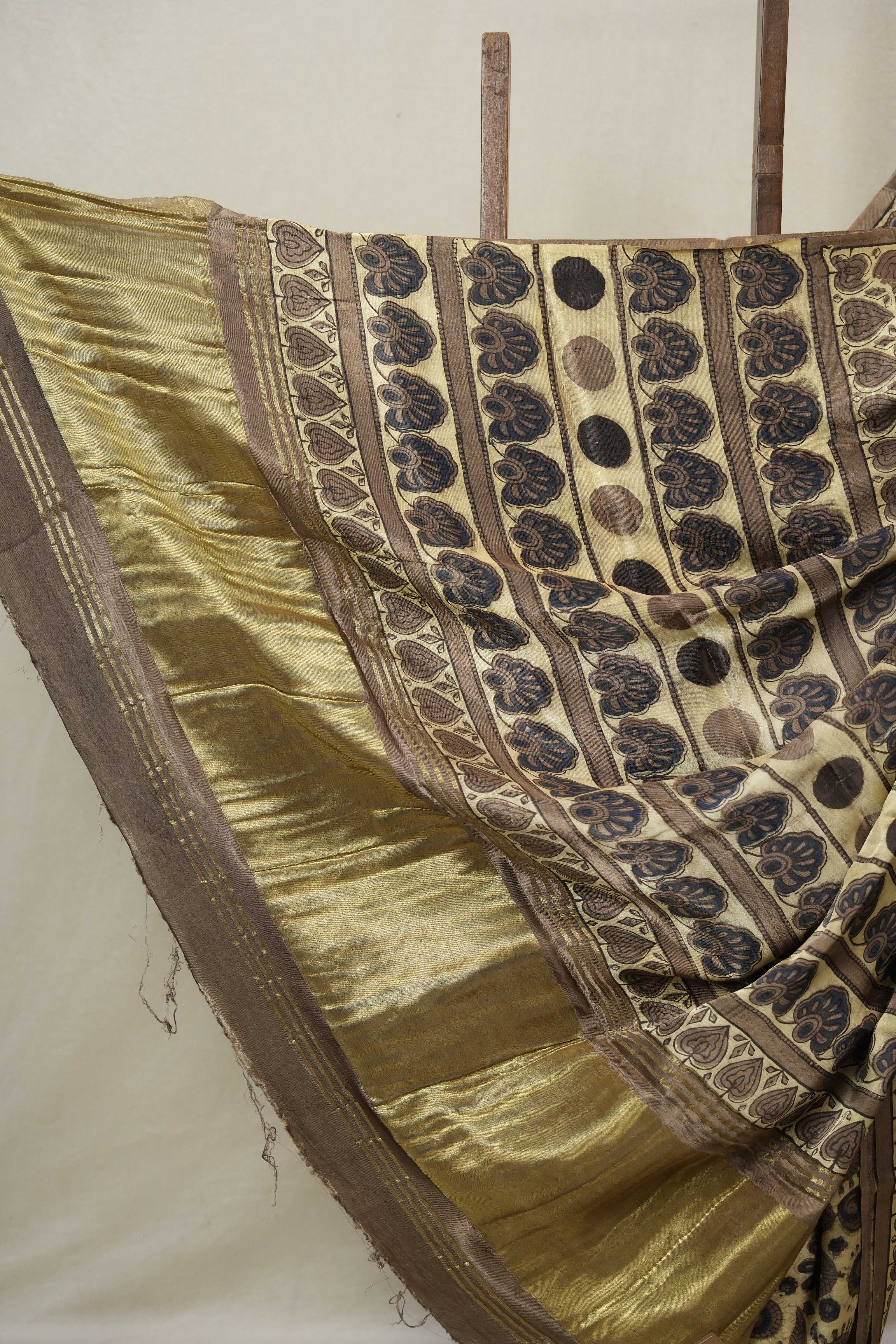Cream HBP Modal Silk Saree - SRCMSS529