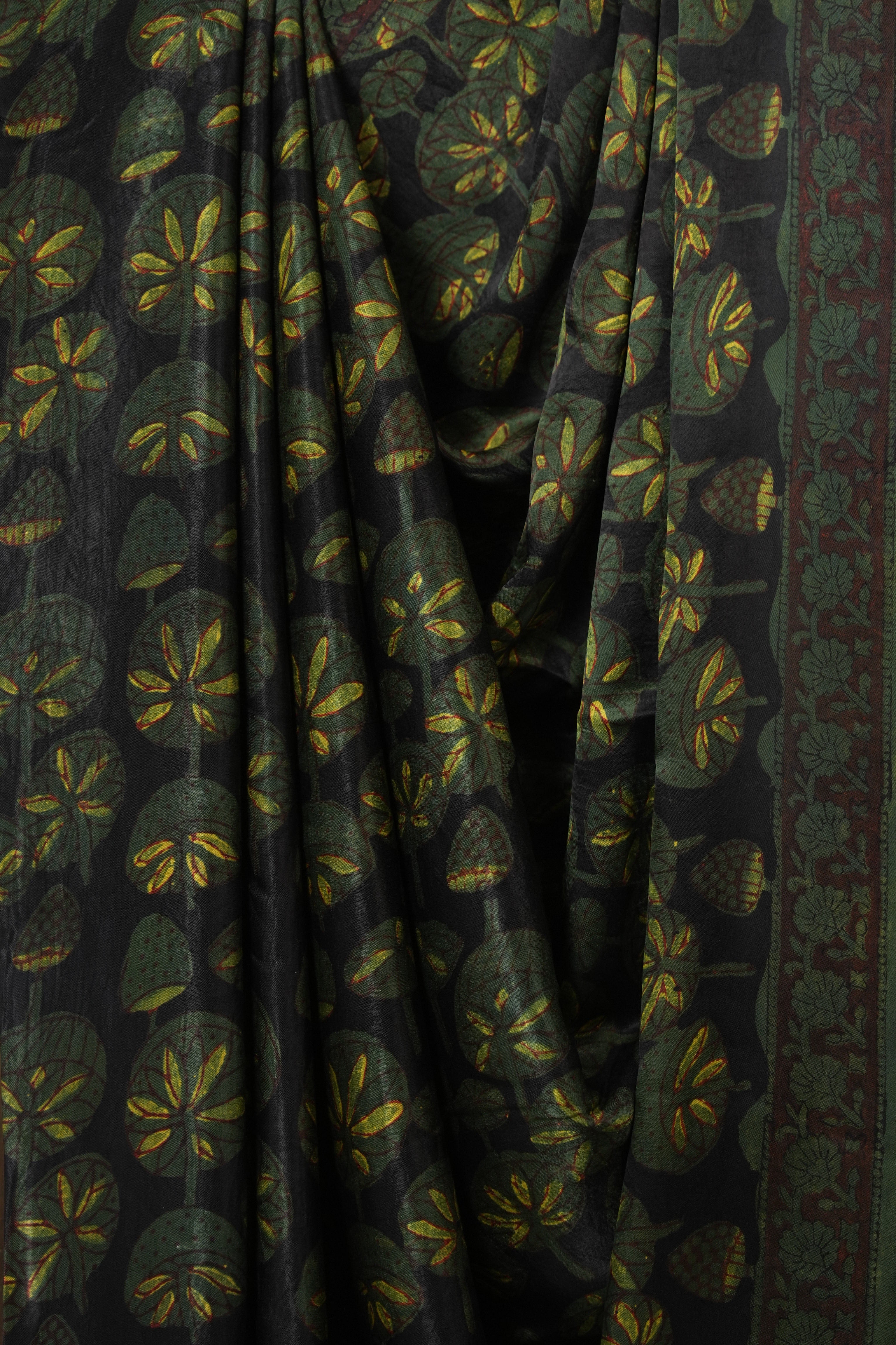 Black HBP Modal Silk Saree - SRBMSS530