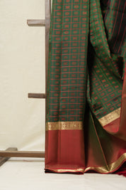 Dark Green Kanjeevaram Silk Saree-SRDGKSS789