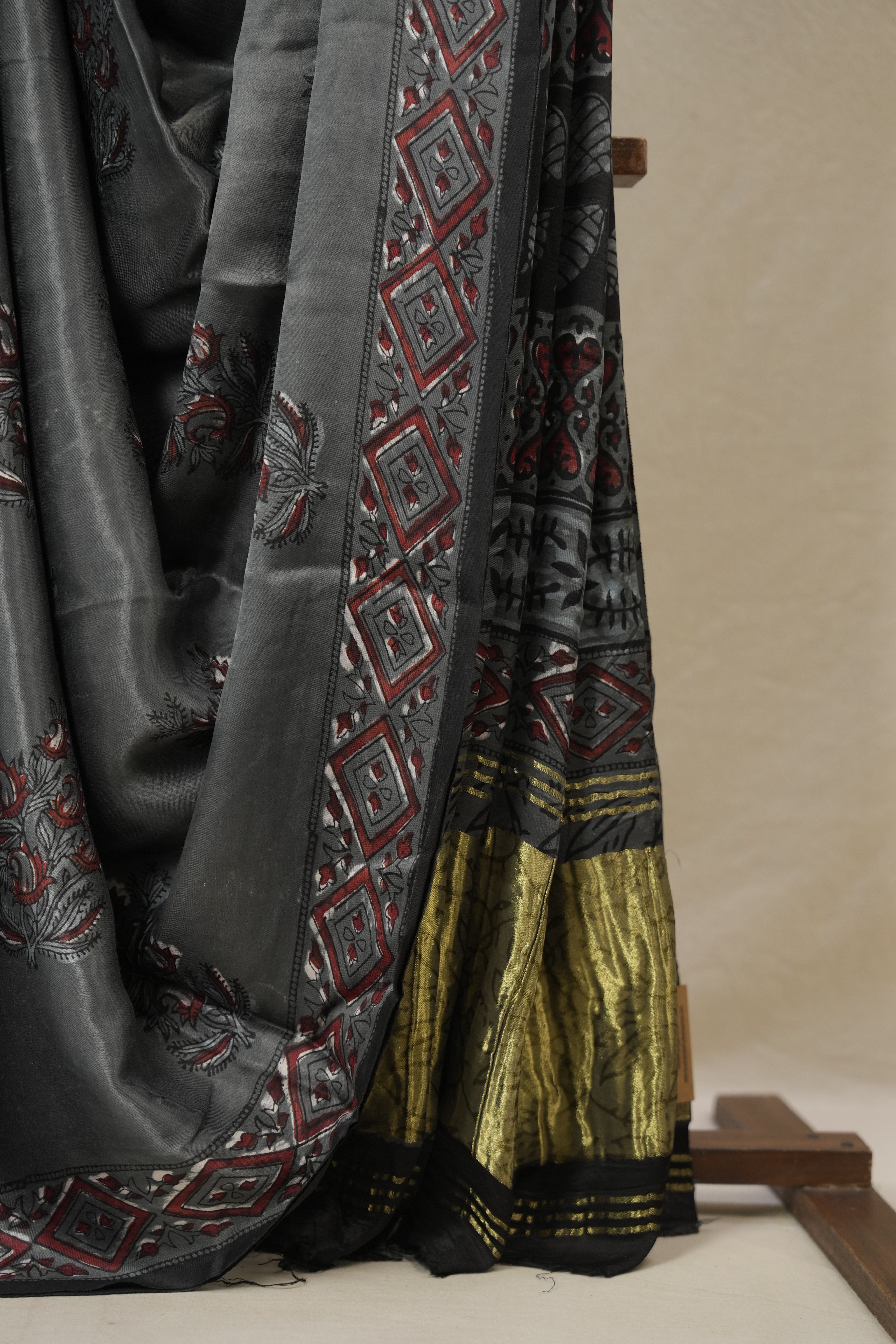 Metallic Grey HBP Modal Silk Saree - SRMGMSS102-PI