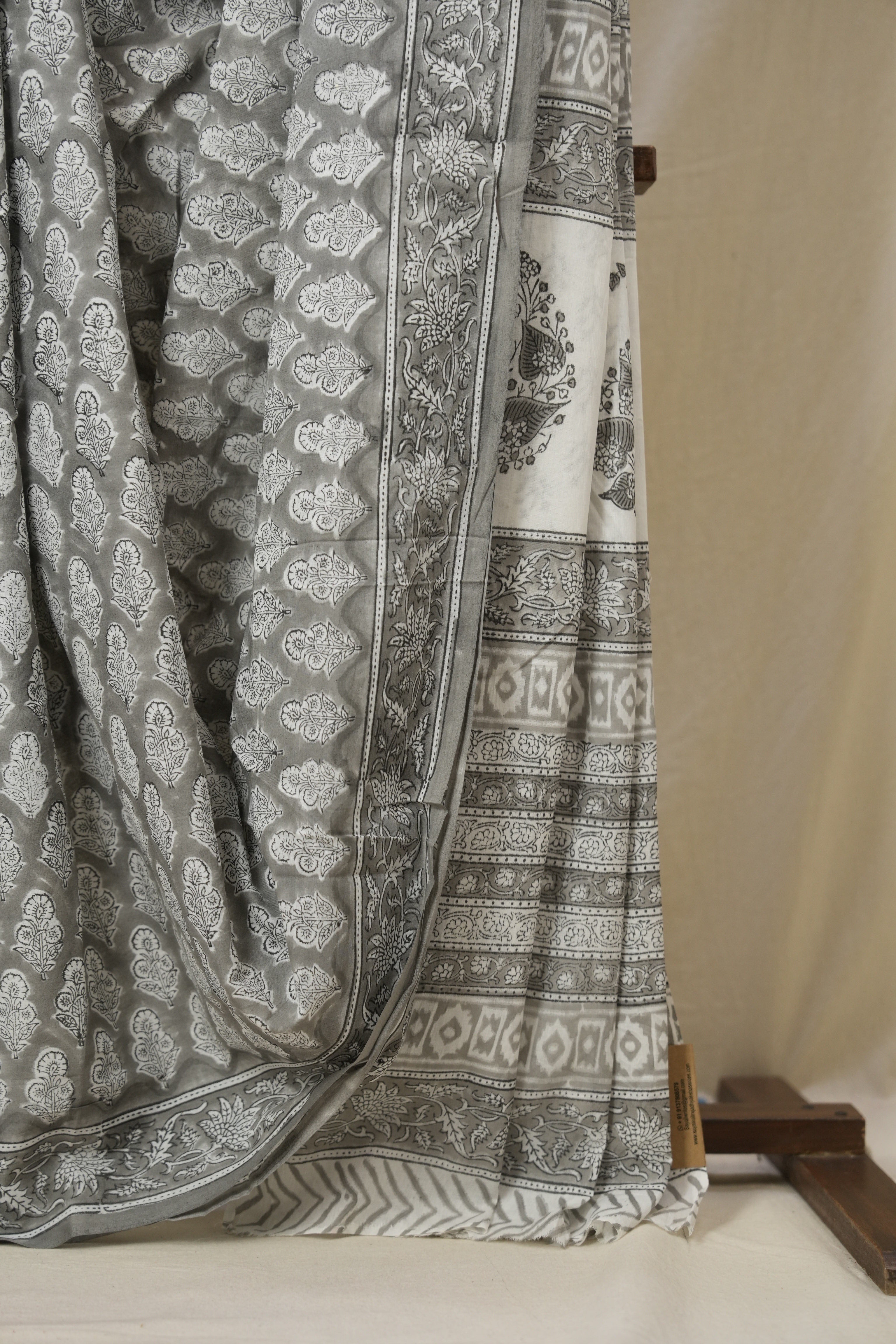 Grey HBP Cotton Saree - SRGCS3297