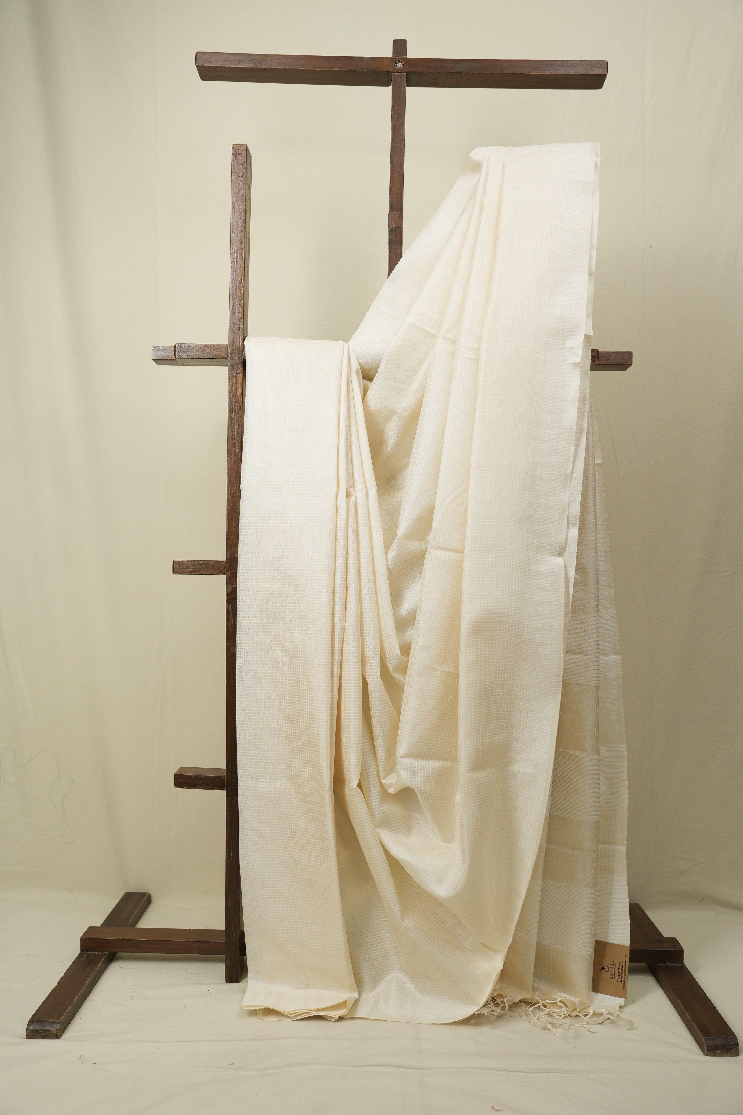 White Tussar Silk Saree - SRWTSS1890