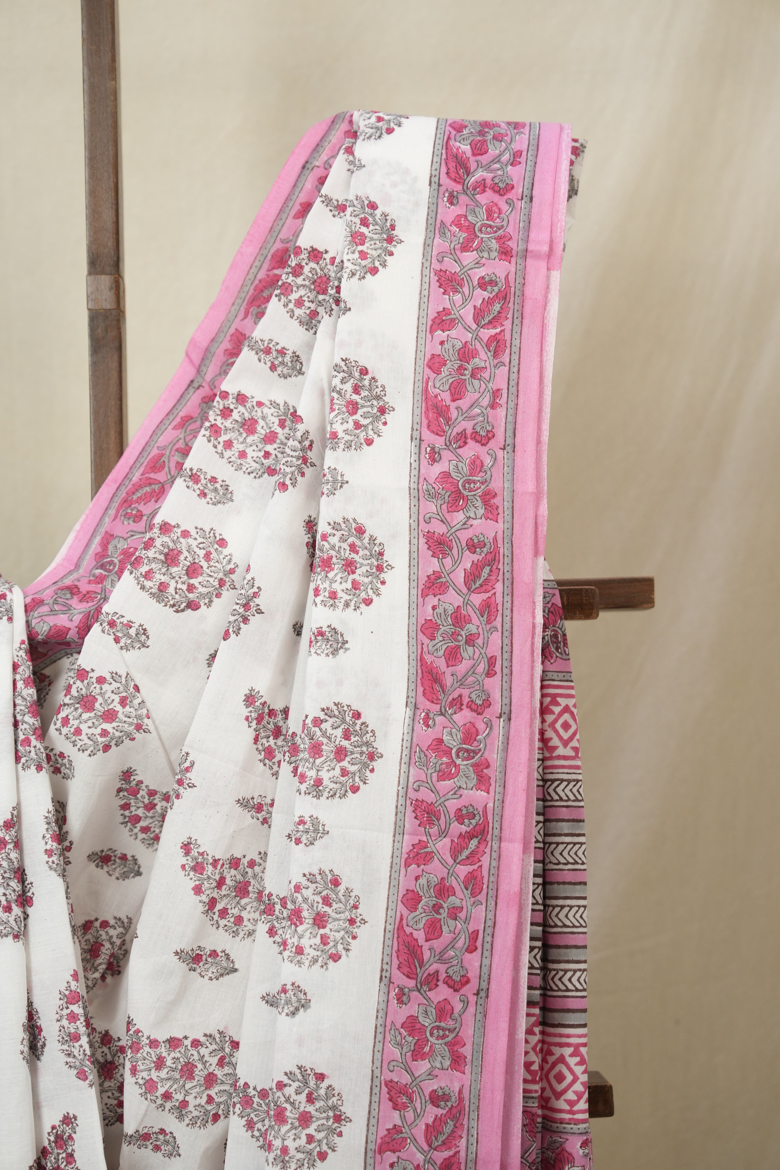 Ivory PinK  HBP Cotton Saree - SRIPCS3345