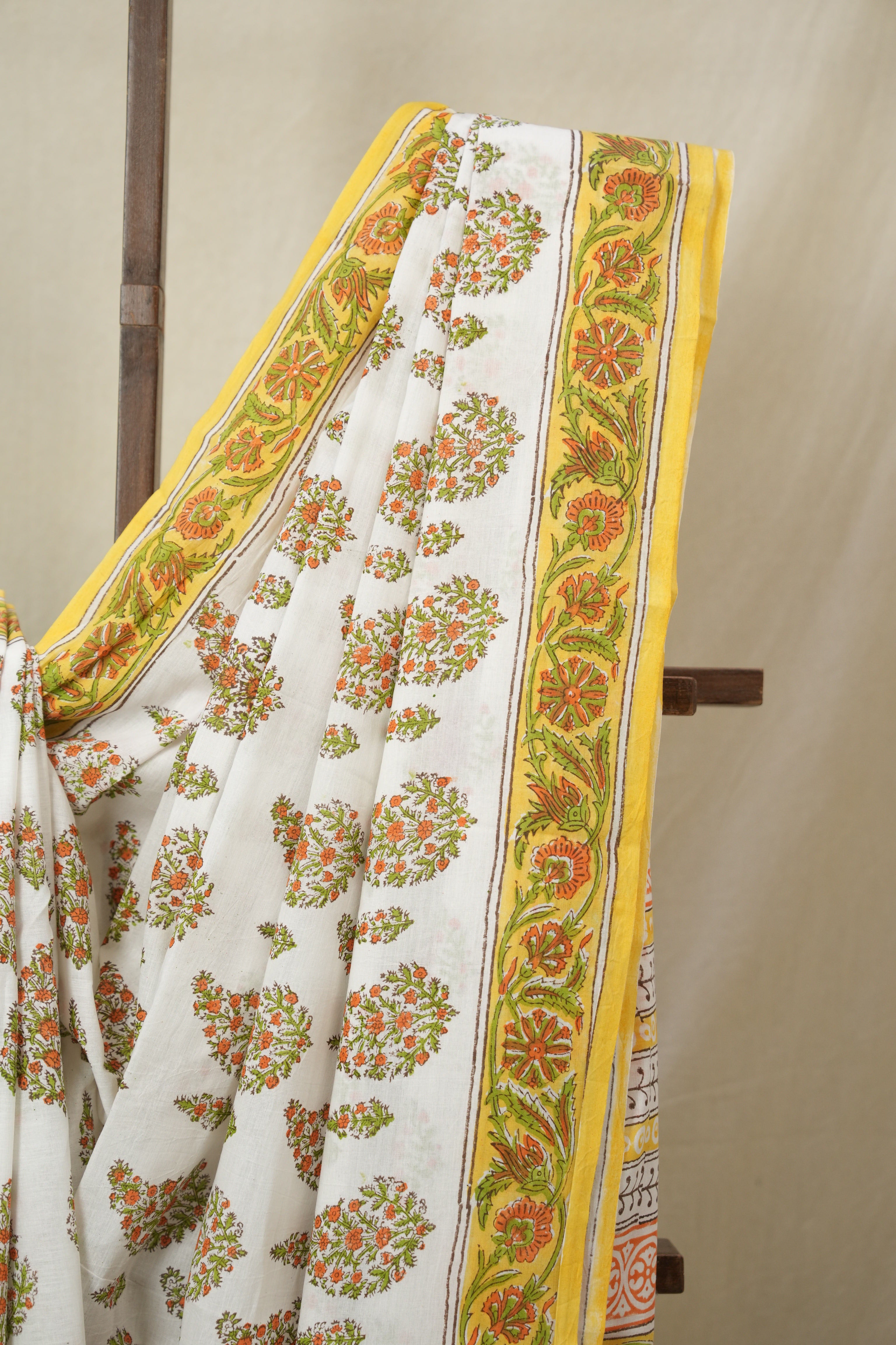 White Floral Cotton  HBP Cotton Saree - SRWFCS3346