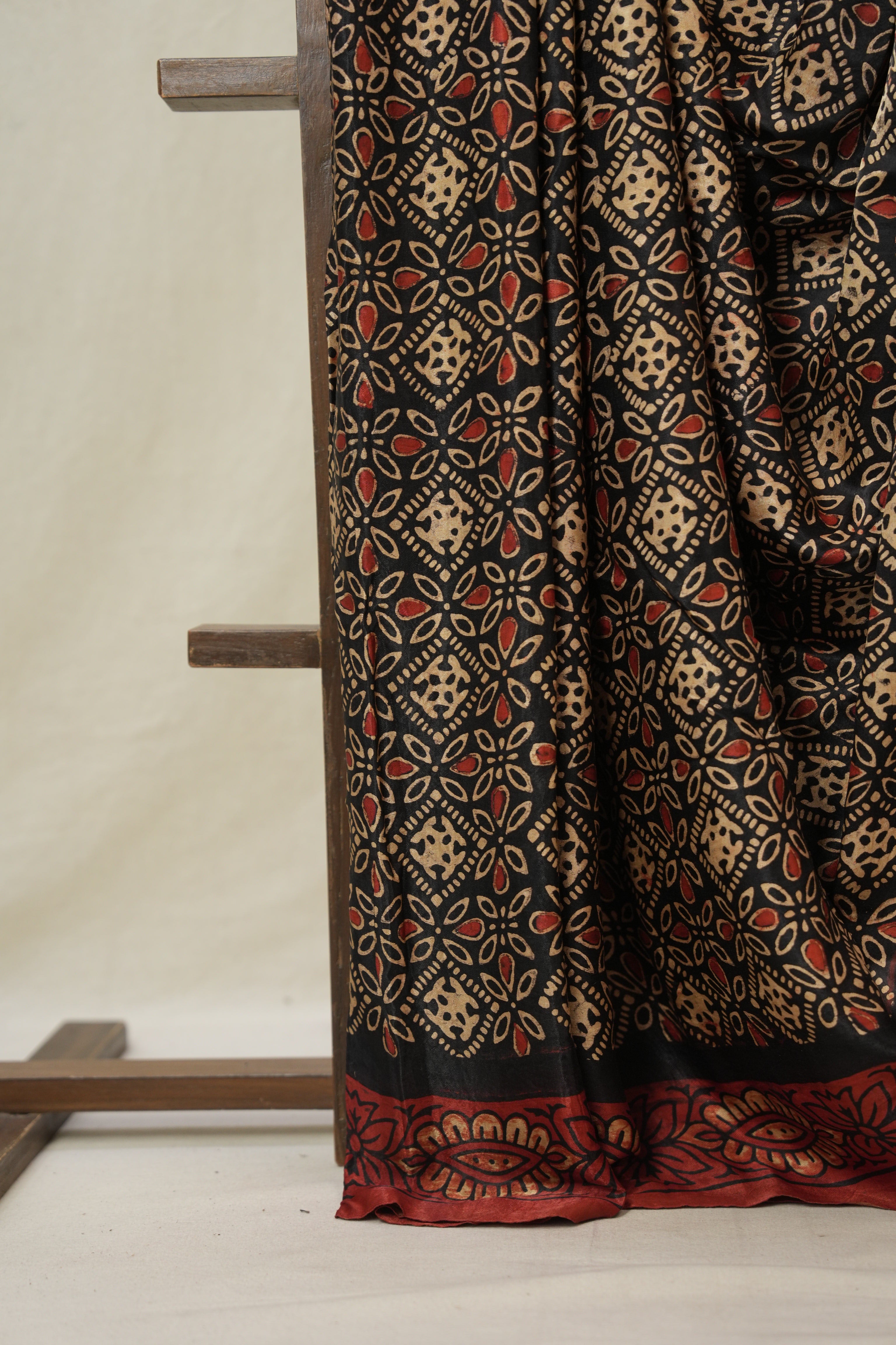 Black HBP Modal Silk Saree - SRBMSS543