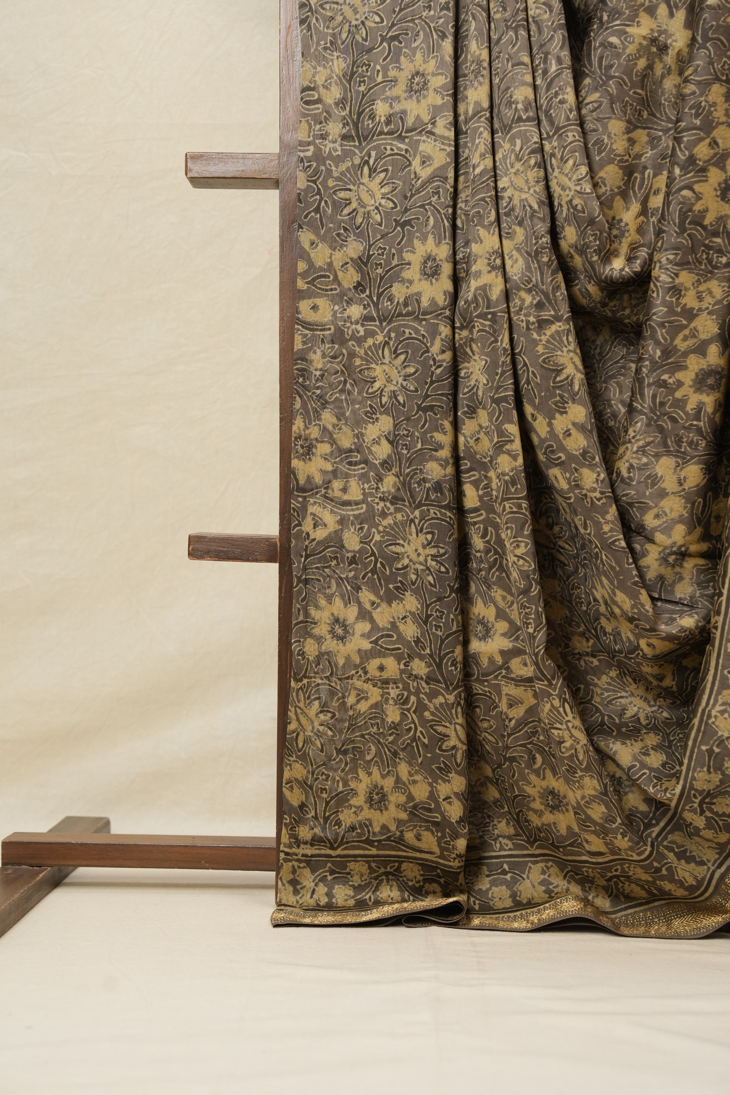 Kashish HBP Cotton Silk Saree With Maheshewari Border - SRKCSS918