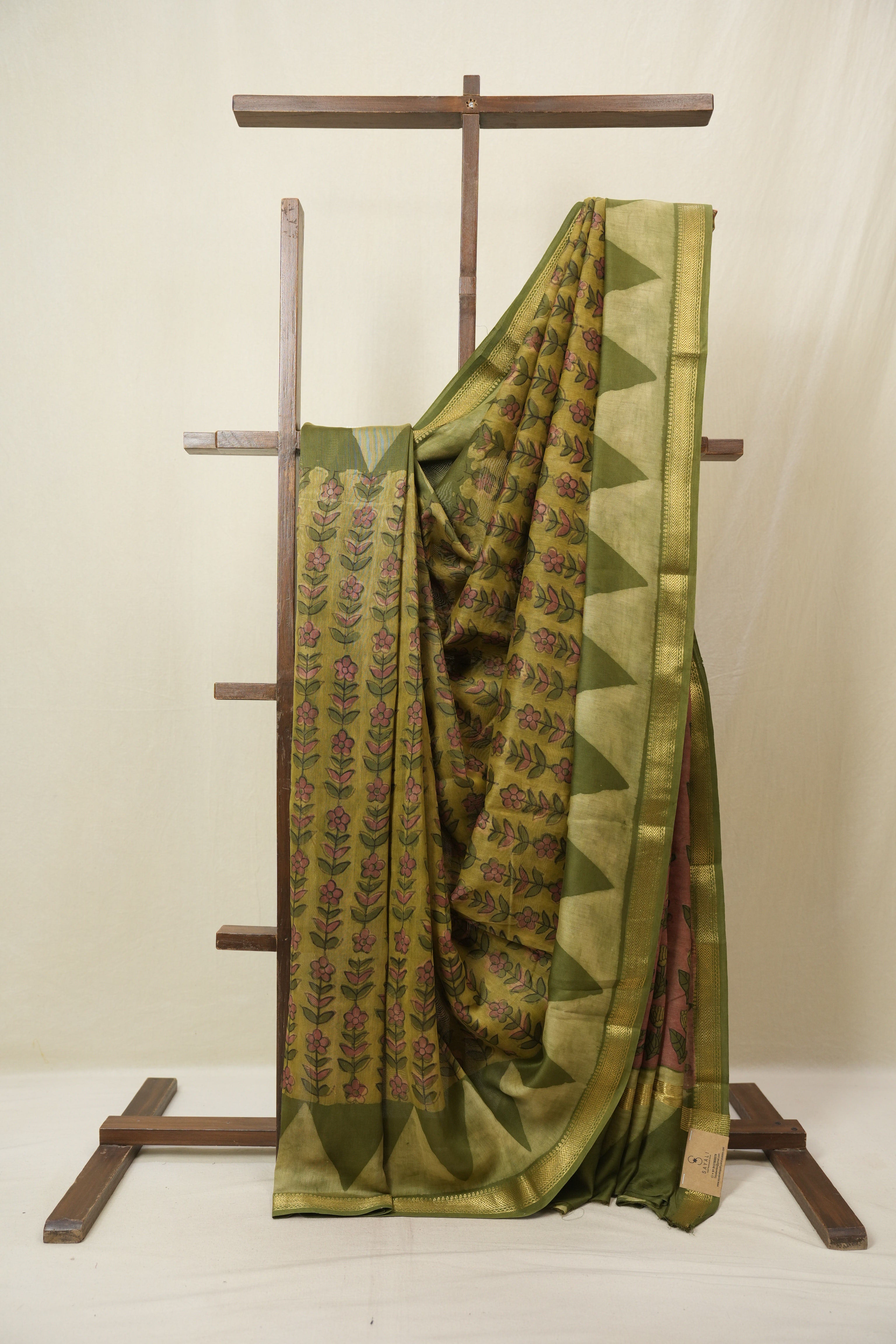 Green HBP Cotton Silk Saree With Maheshwari Border - SRGCSS1660