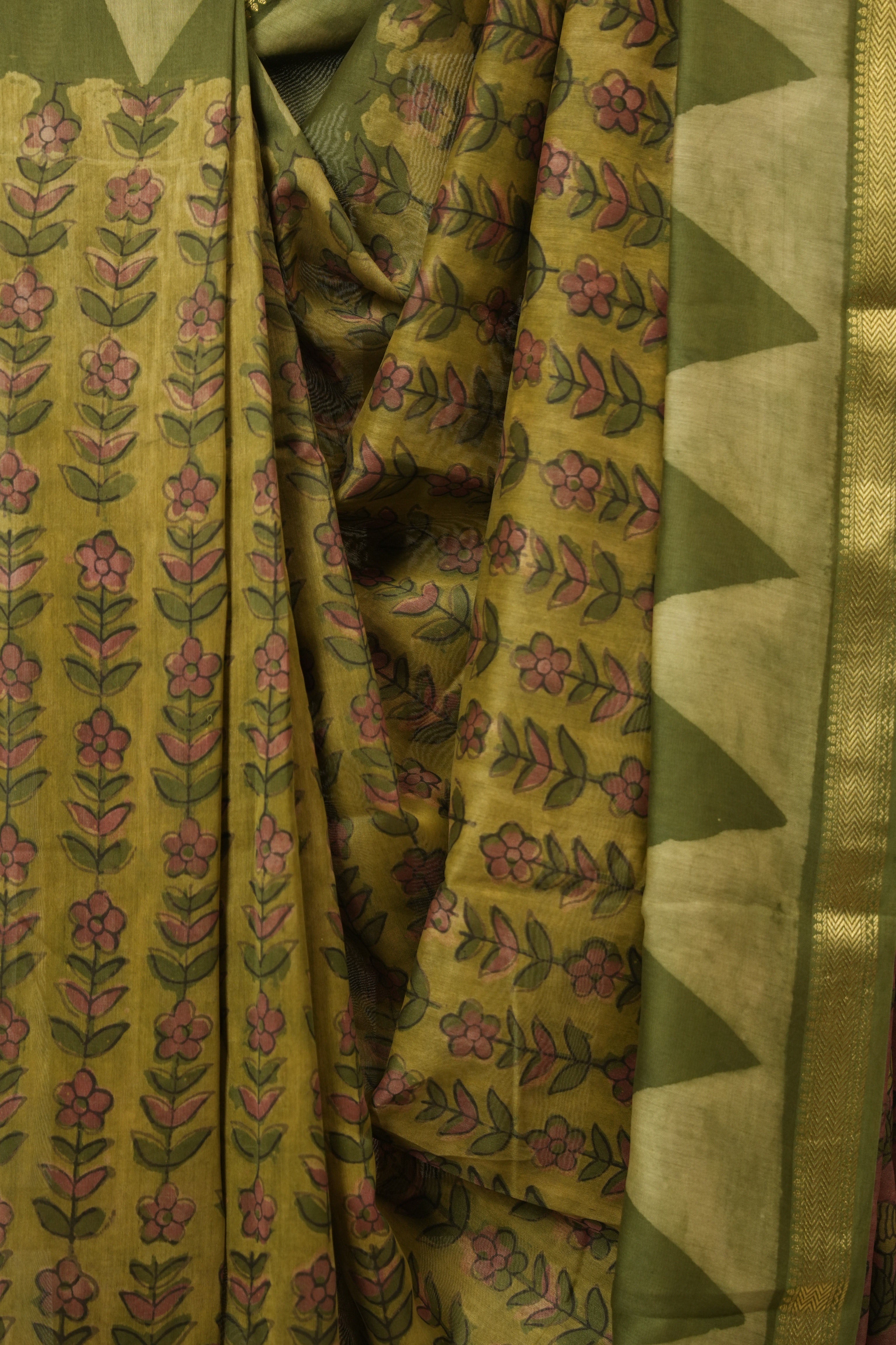 Green HBP Cotton Silk Saree With Maheshwari Border - SRGCSS1660
