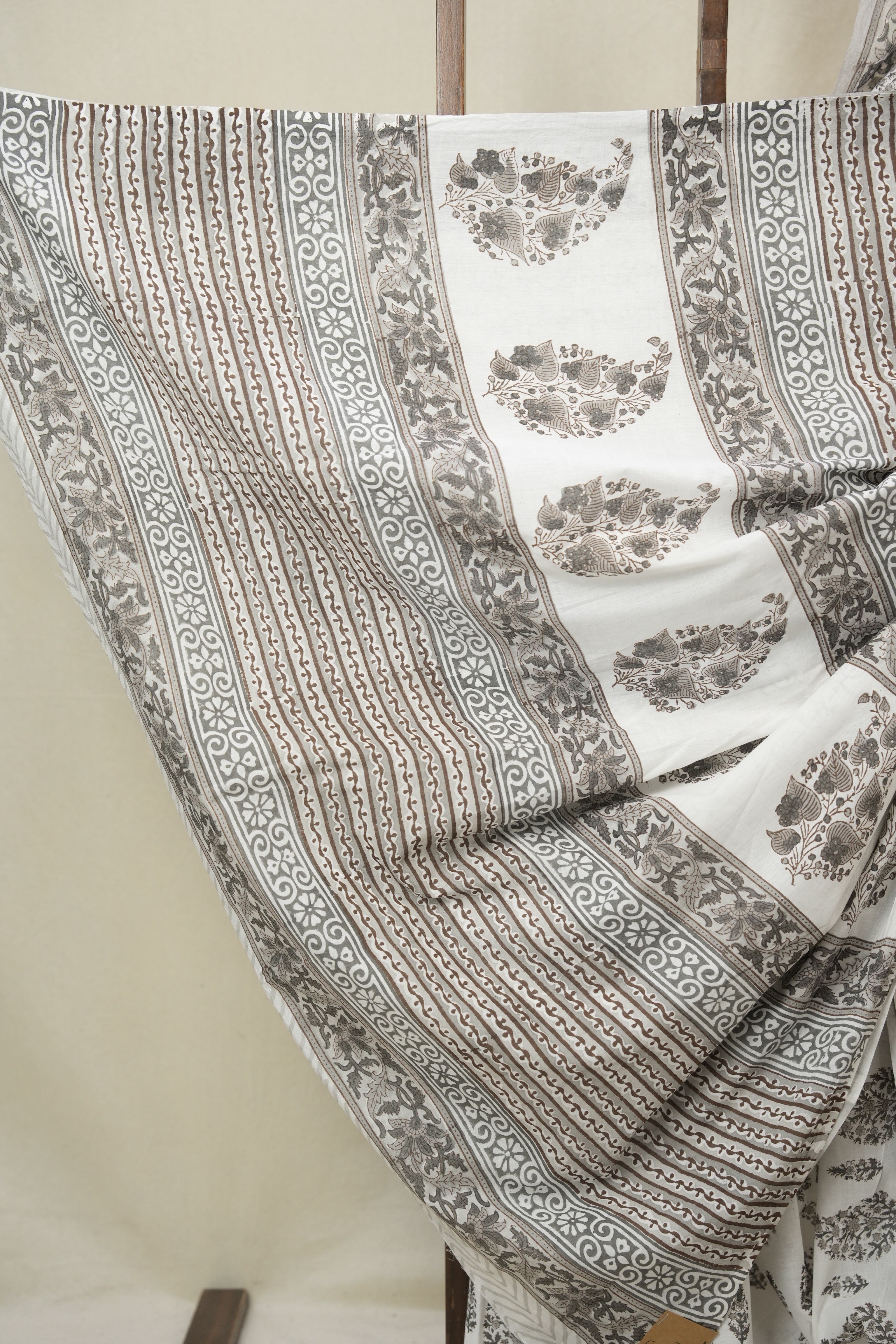White HBP Cotton Saree - SRWCS3342