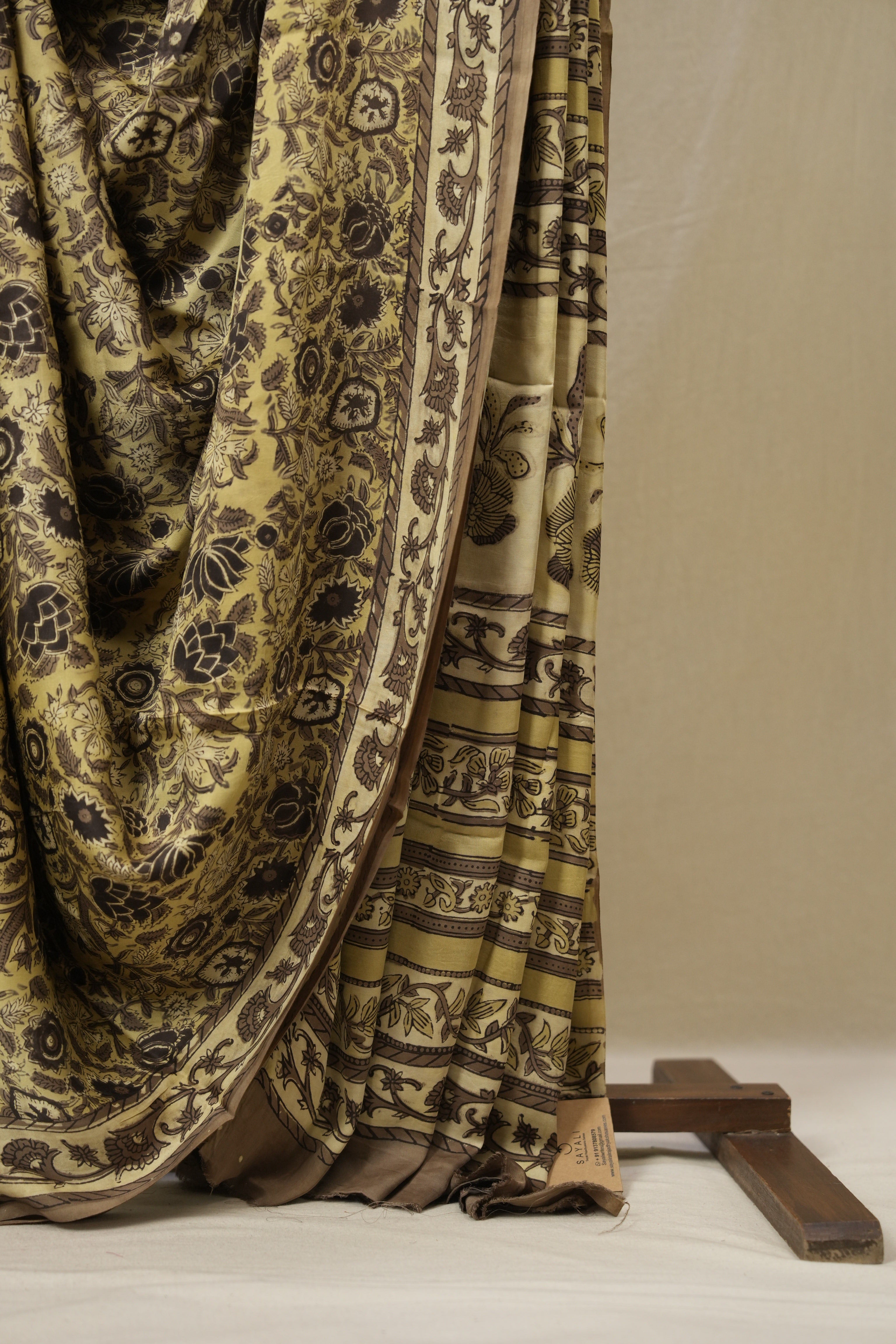 Green HBP Modal Silk Saree - SRGMSS653