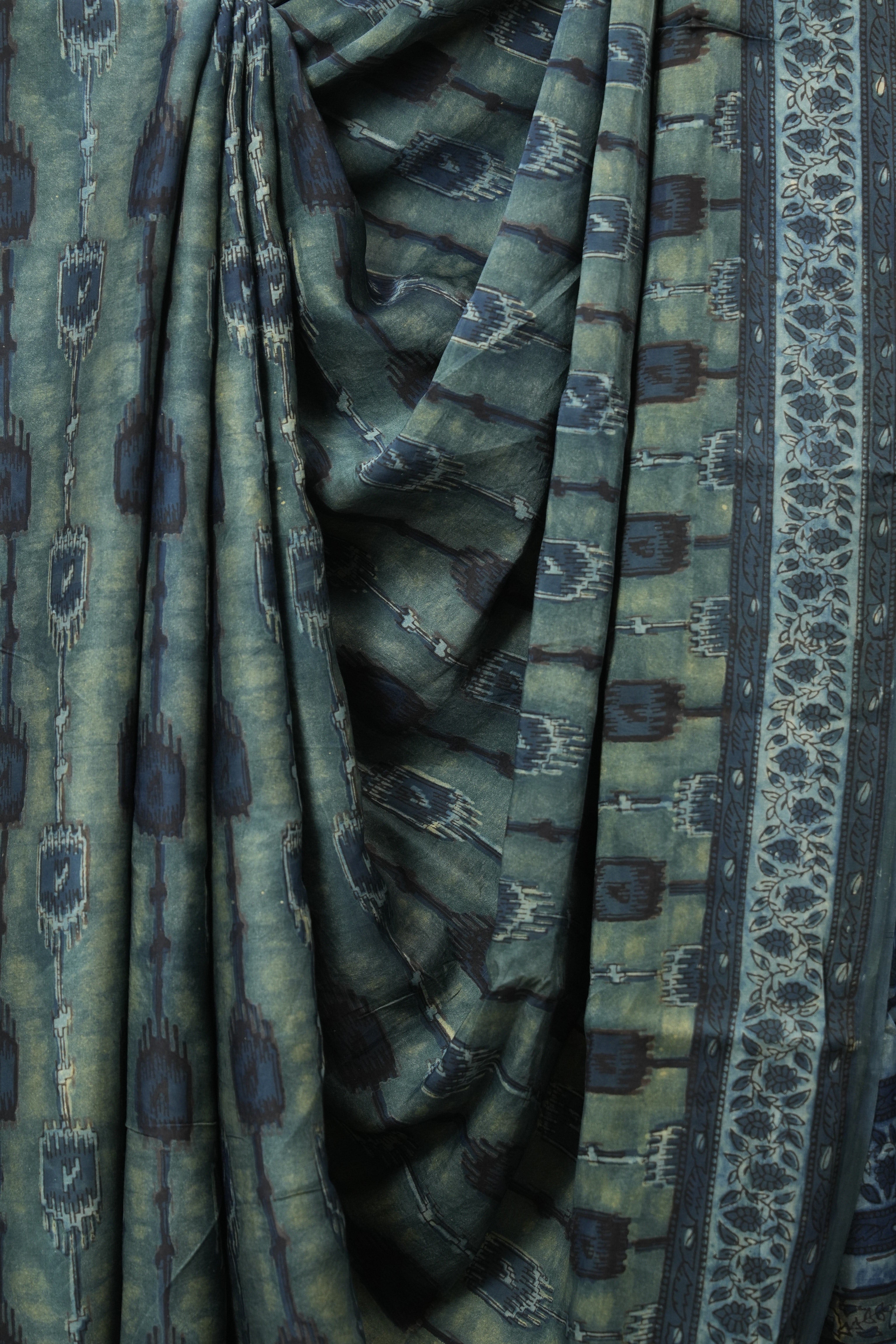 Green HBP Modal Silk Saree - SRGMSS655