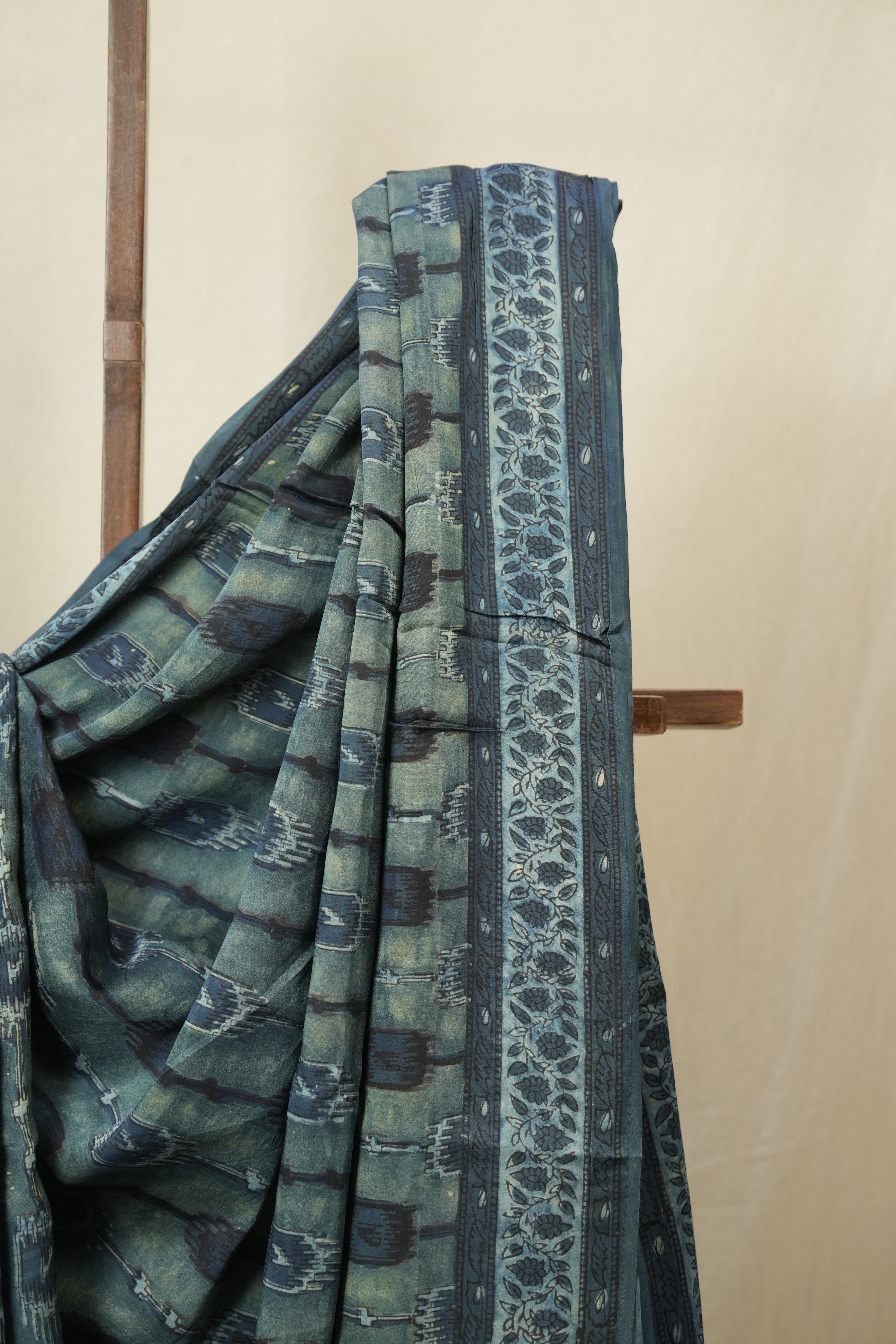 Green HBP Modal Silk Saree - SRGMSS655