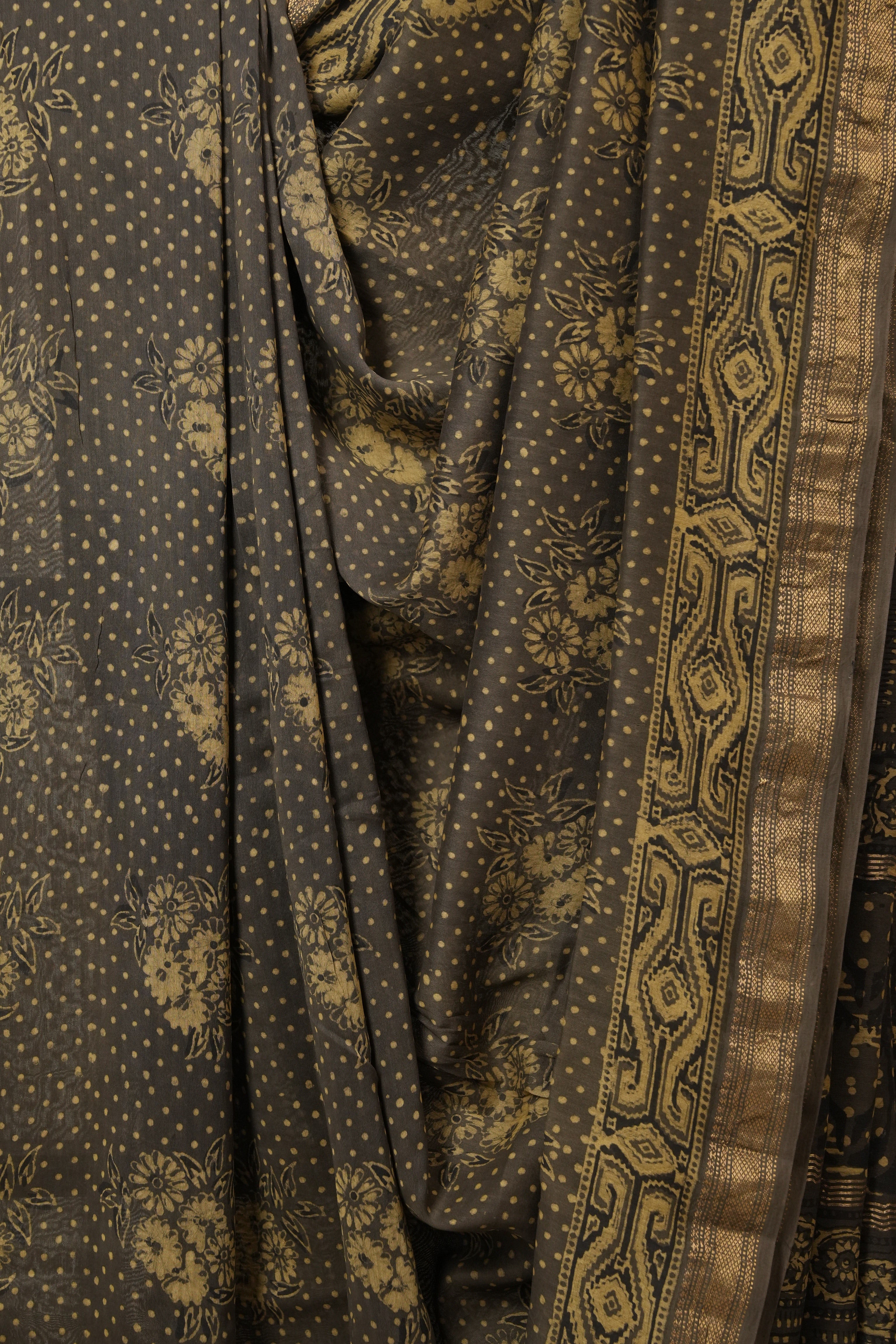 Dark Kashish HBP Cotton Silk Chanderi Saree With Maheshwari Border - SRDKCSCS541
