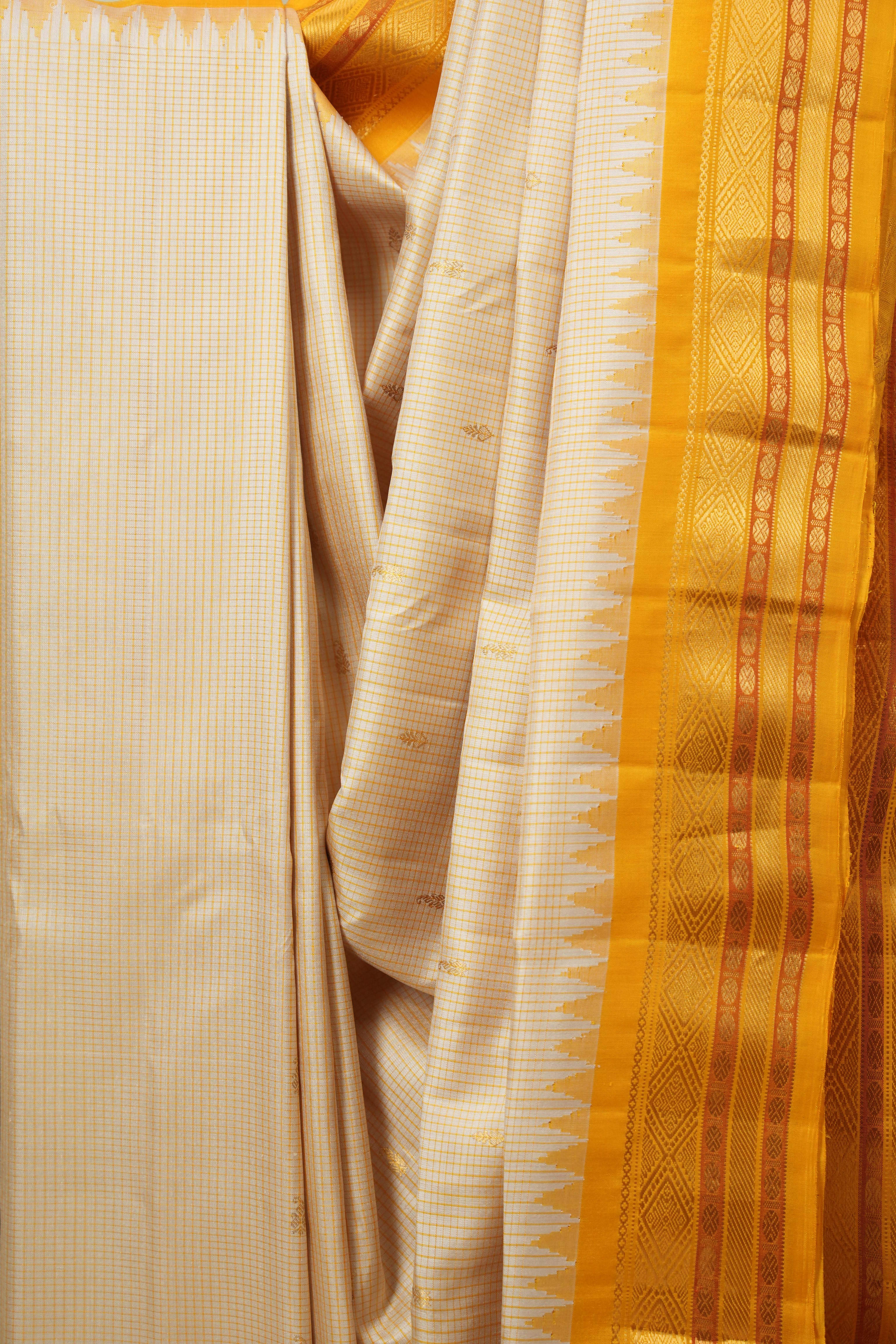 Beige Gadwal Silk Saree - SRBGSS645