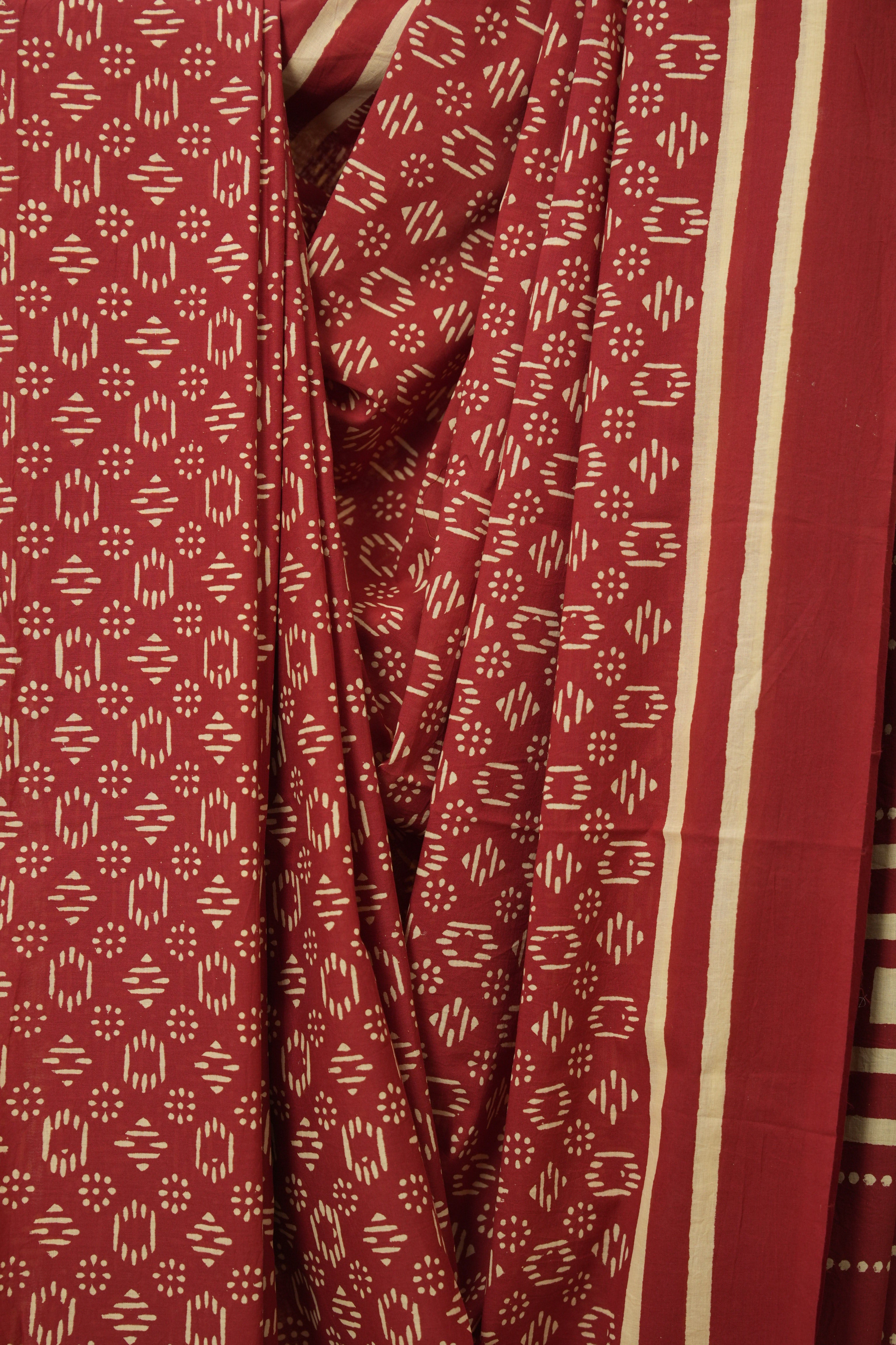 Red HBP Cotton Saree - SRRCS3327