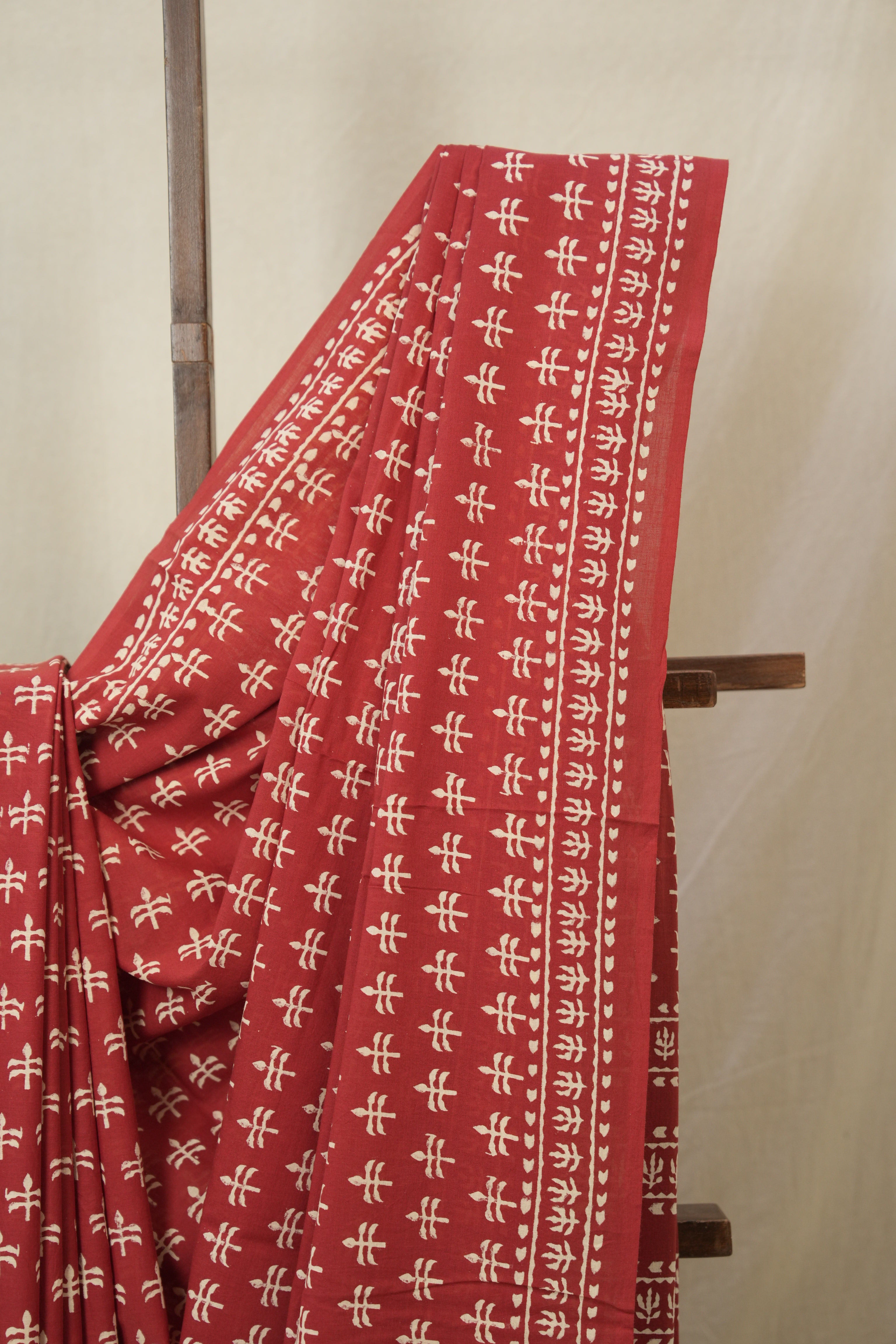 Red HBP Cotton Saree - SRMCS3329