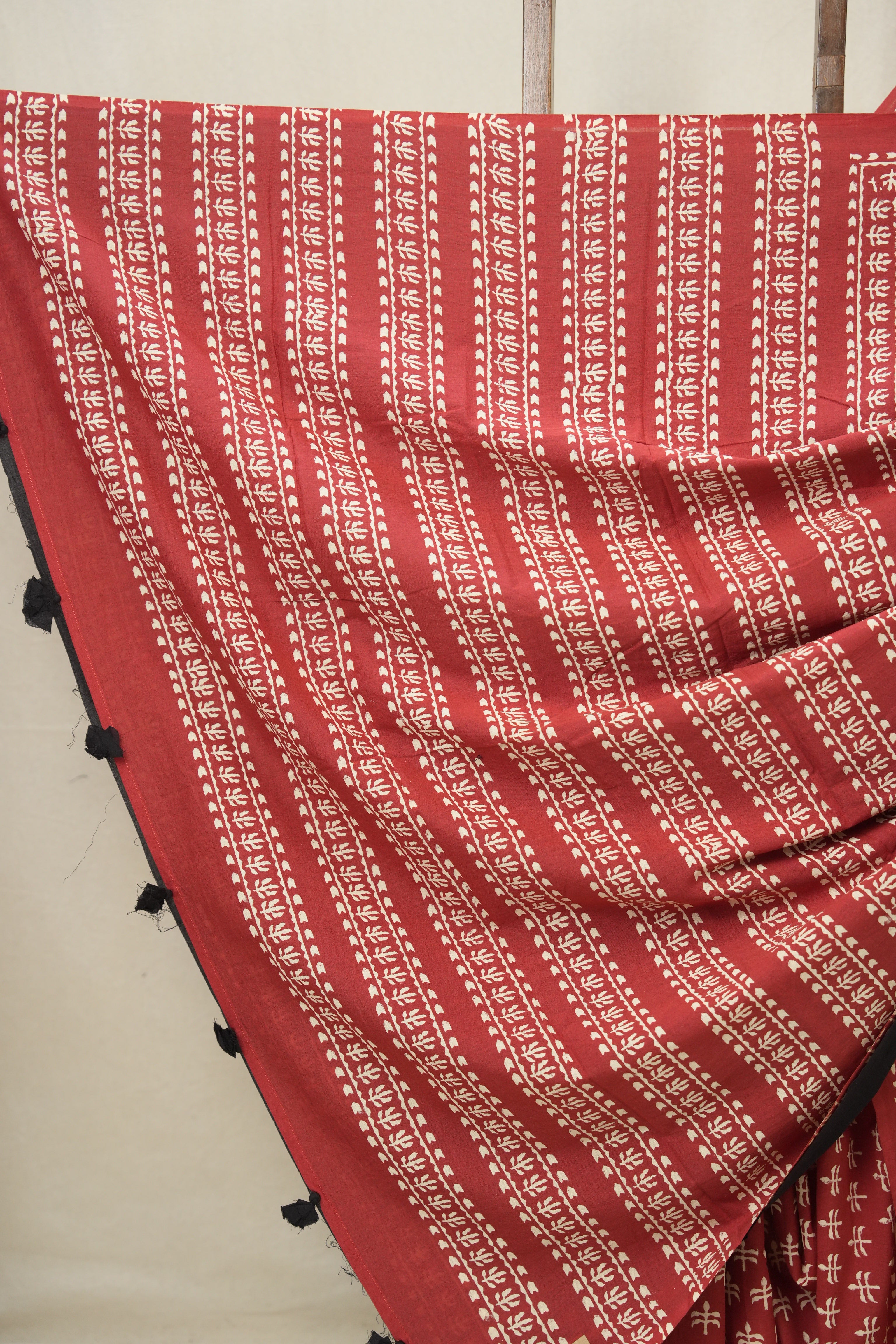 Red HBP Cotton Saree - SRMCS3329